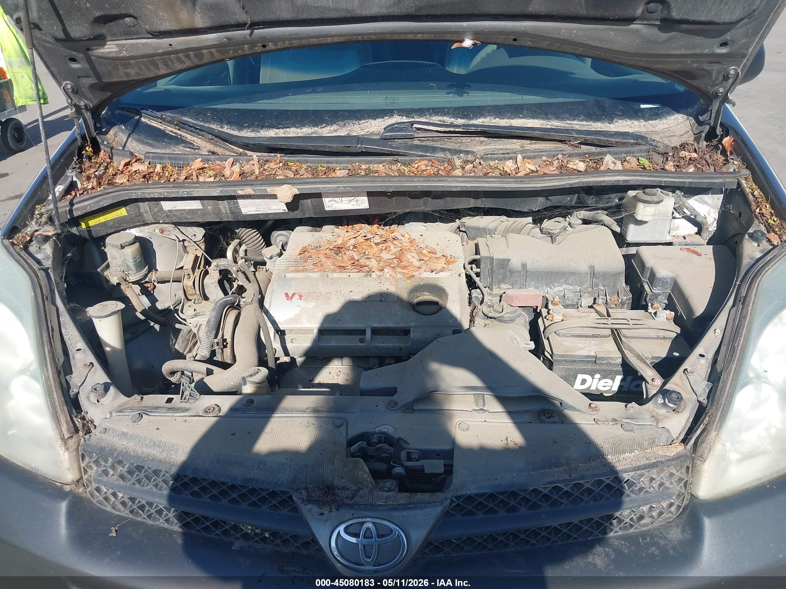 TOYOTA SIENNA image 10