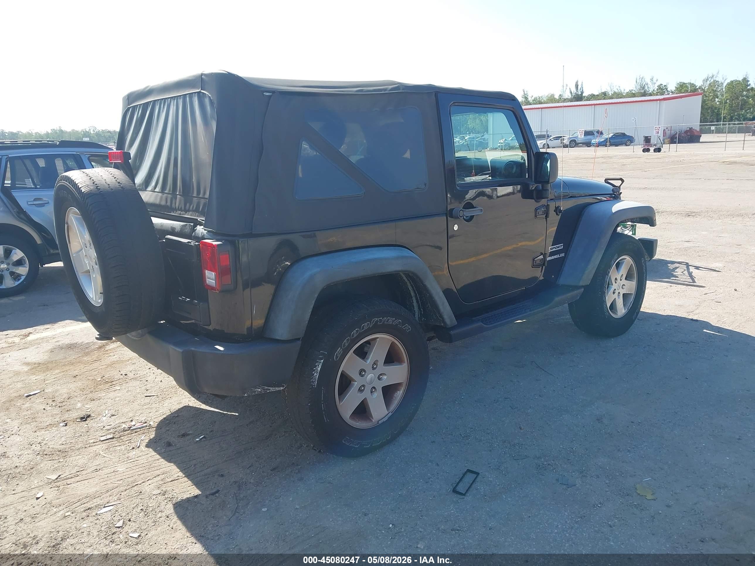 JEEP WRANGLER image 4