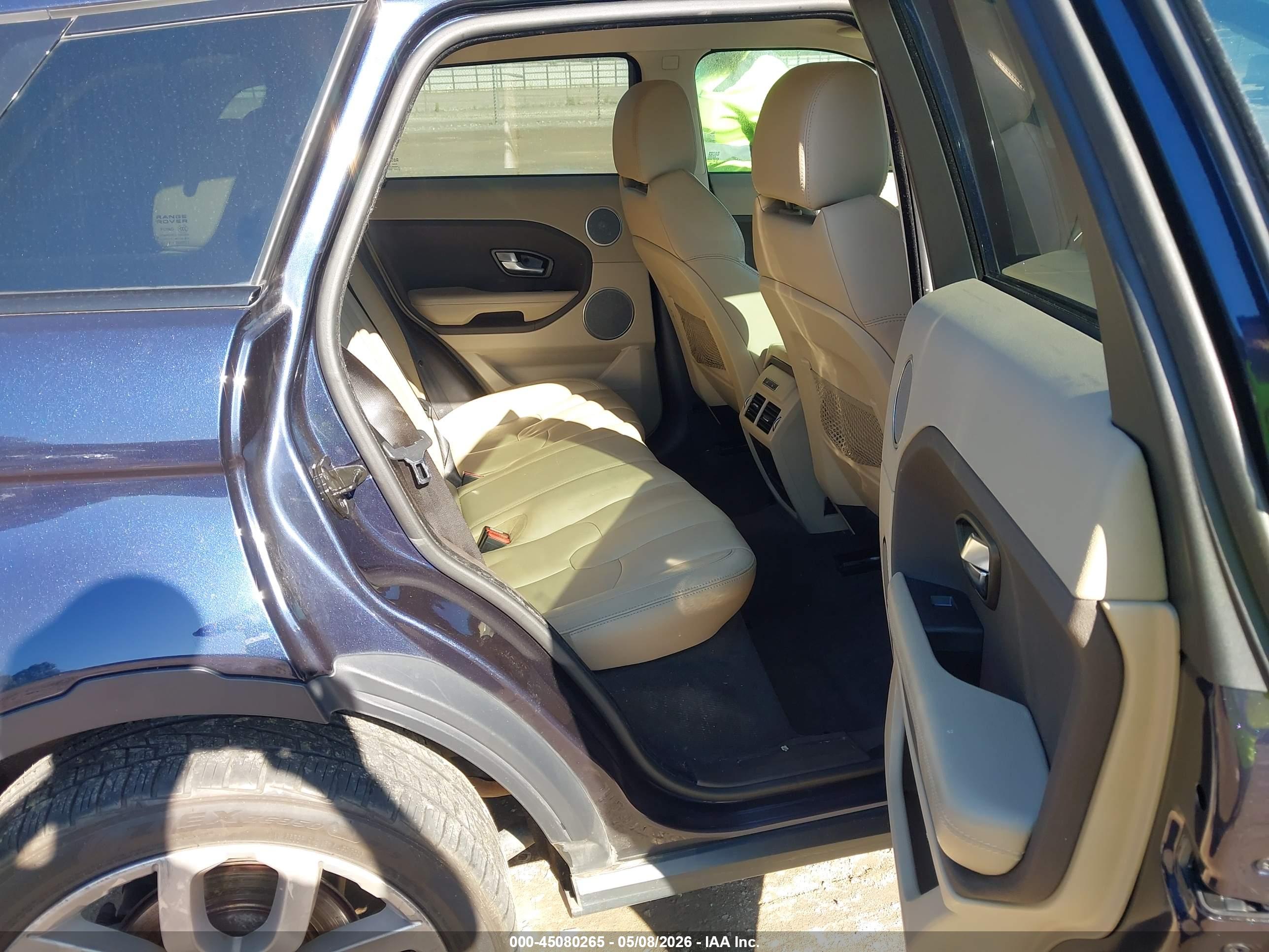 LAND ROVER image 8