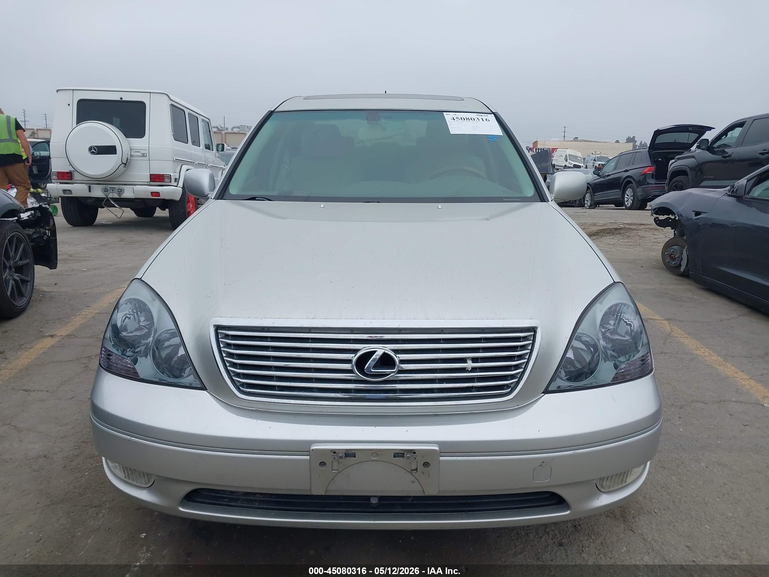 LEXUS LS image 6