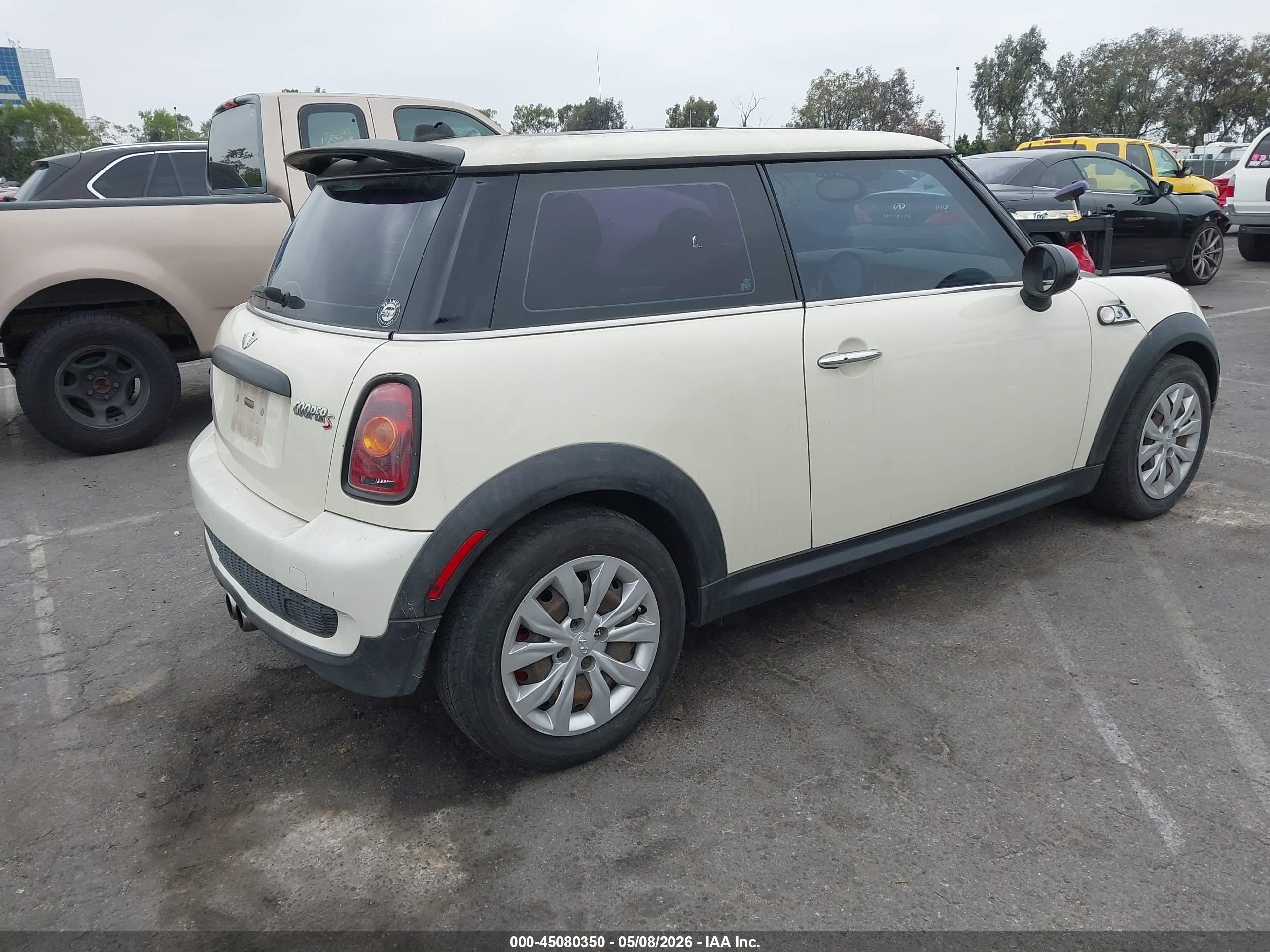 MINI COOPER image 4