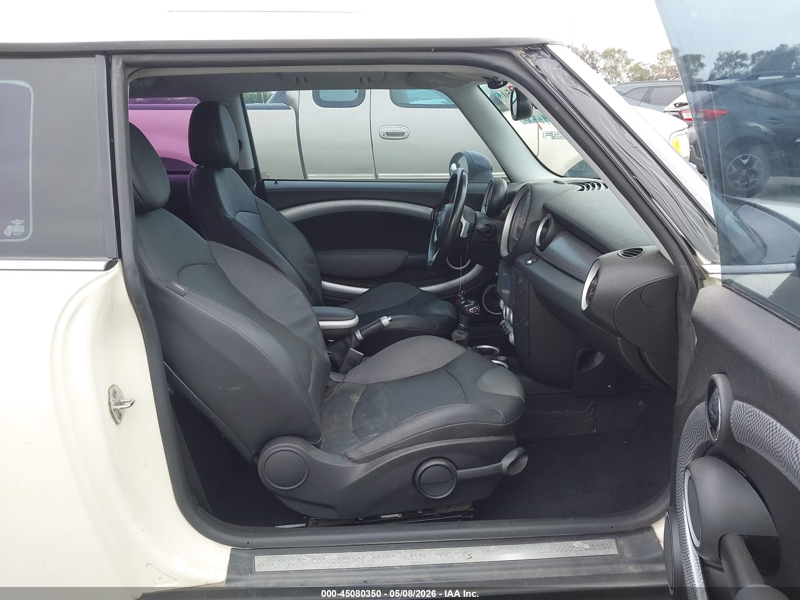 MINI COOPER image 5