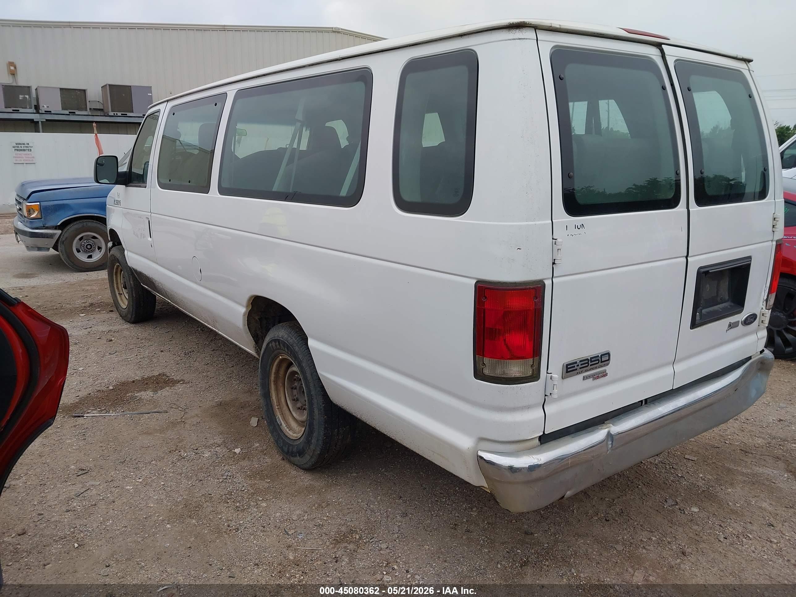 FORD E-350 image 3