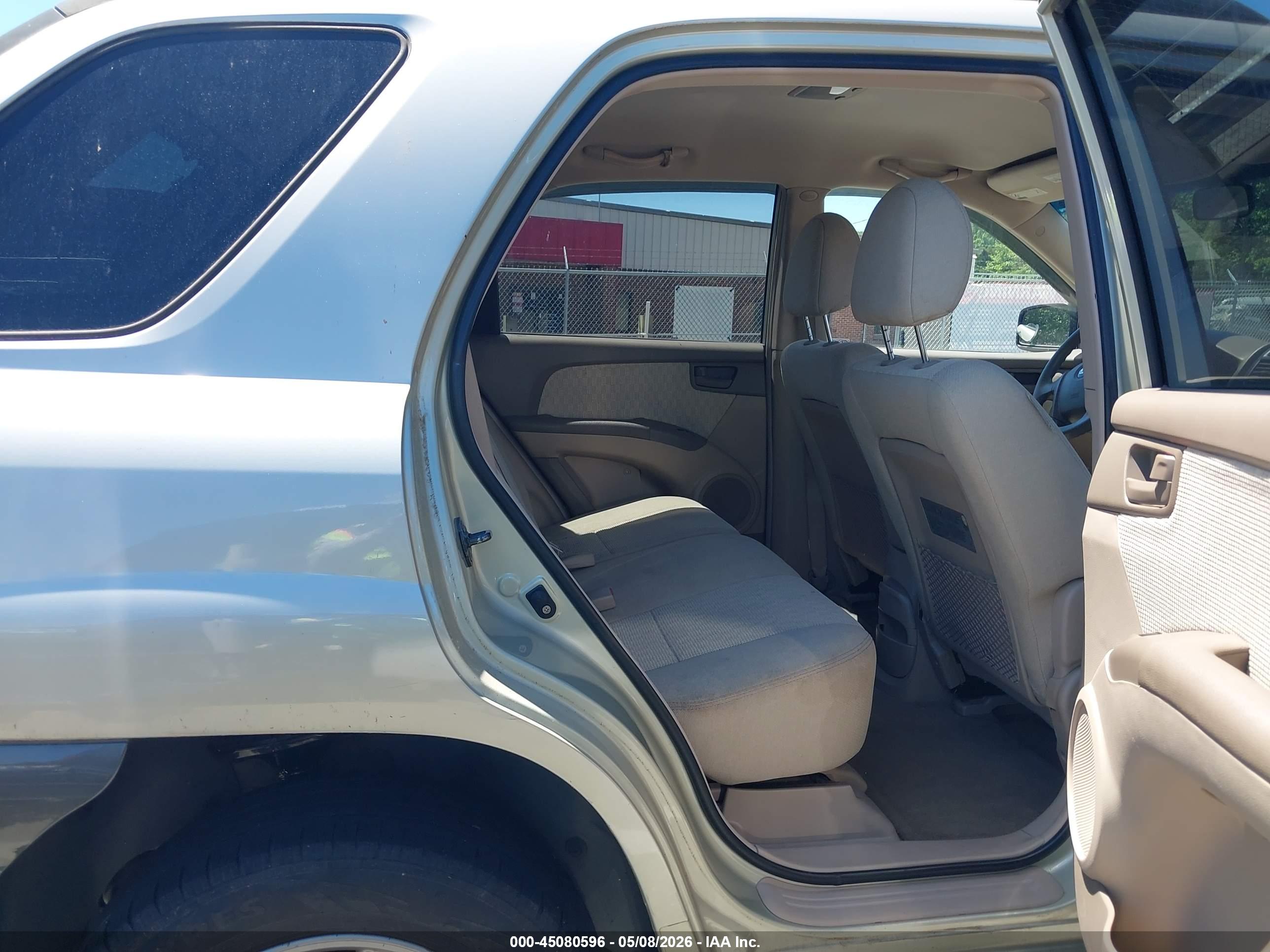KIA SPORTAGE image 8