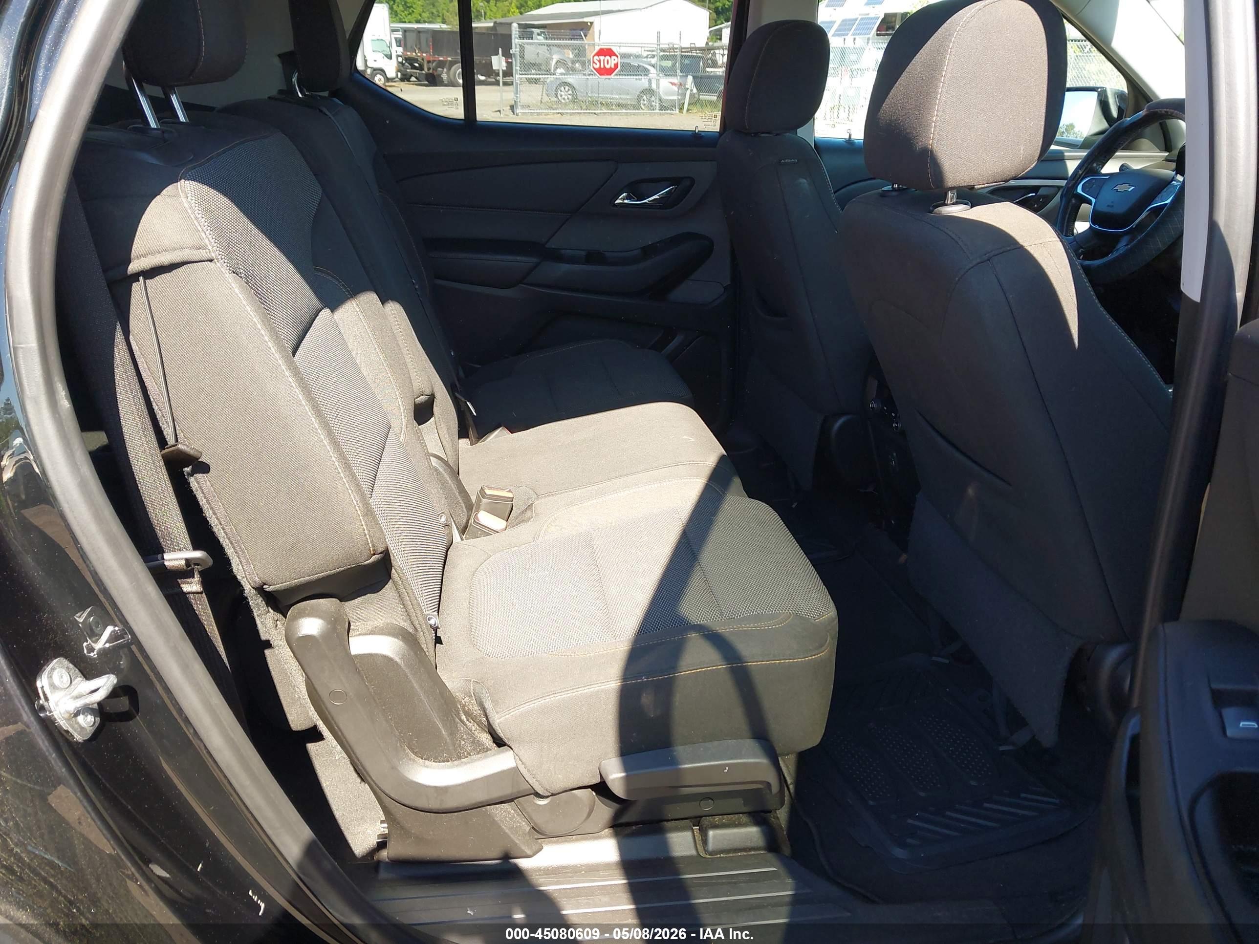 CHEVROLET TRAVERSE image 8