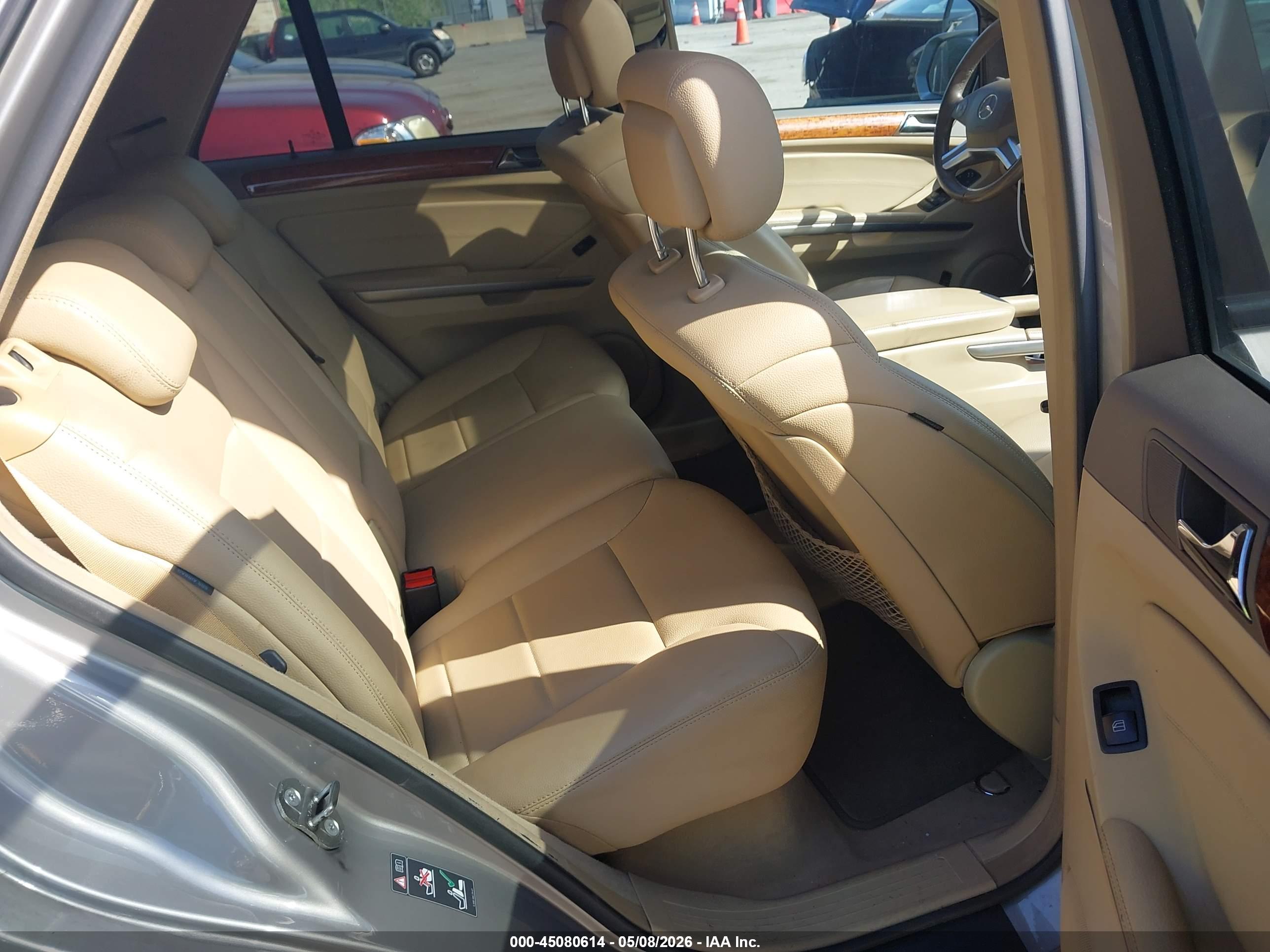 MERCEDES-BENZ ML image 8