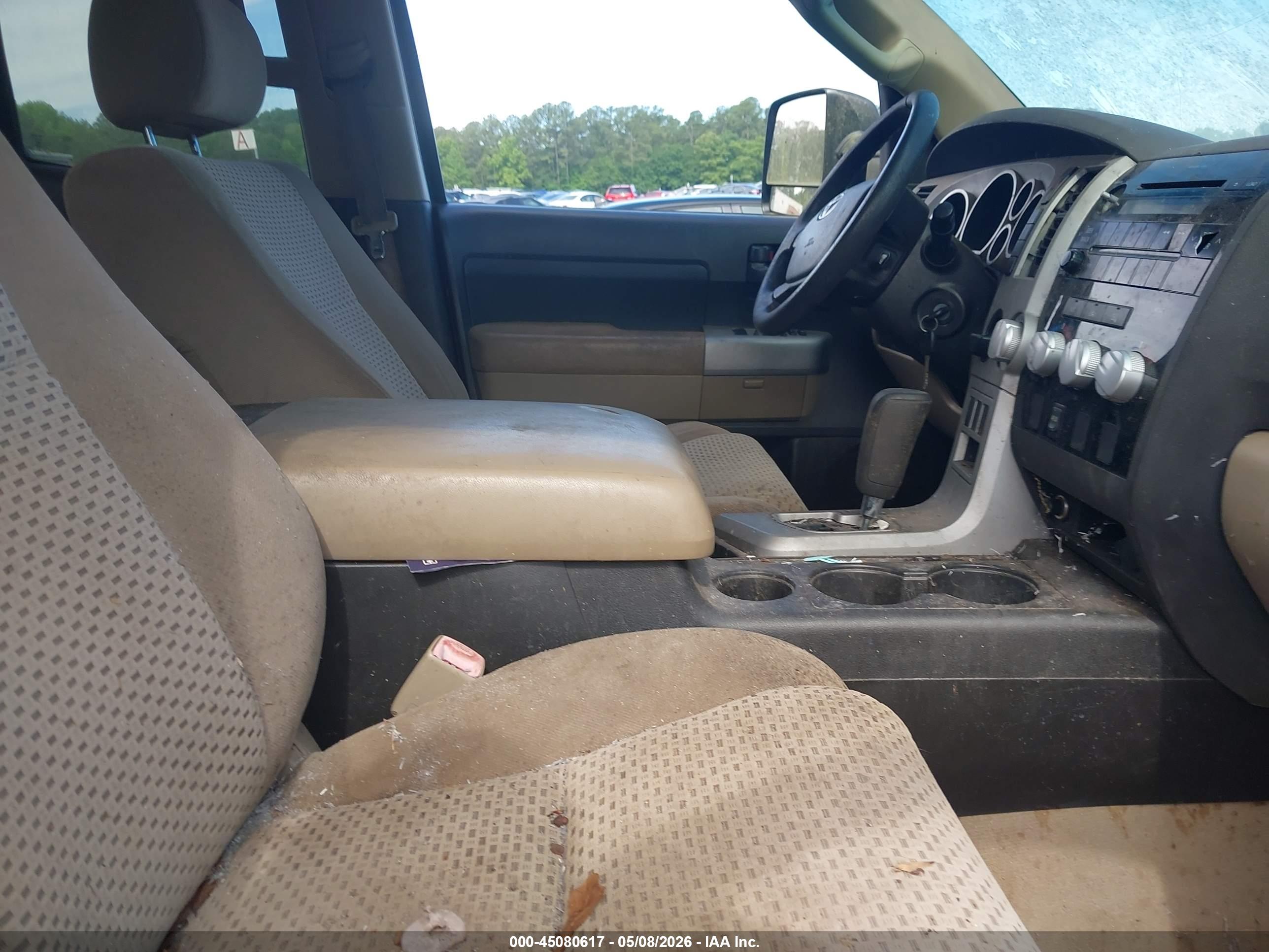 TOYOTA TUNDRA image 5