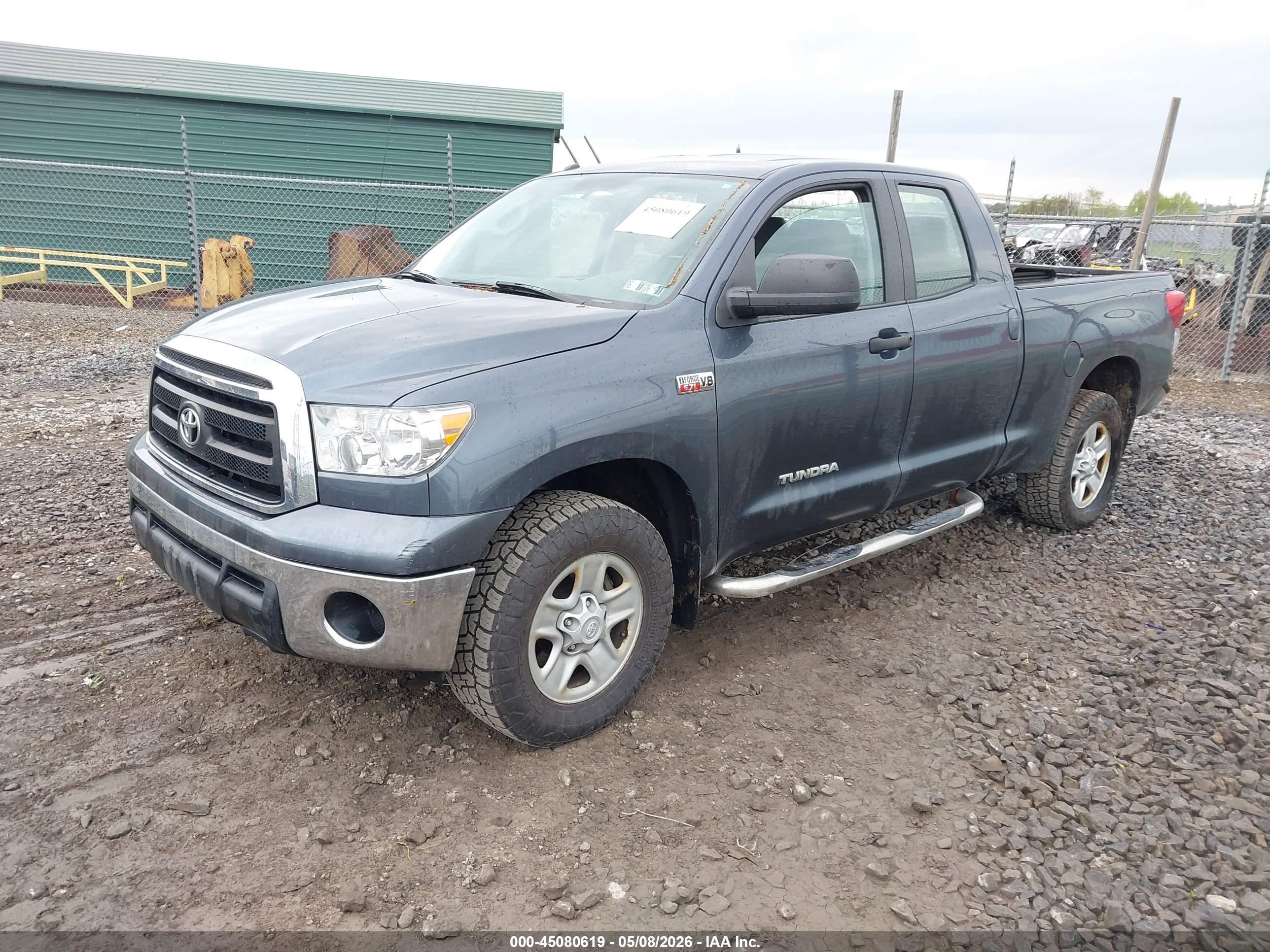 TOYOTA TUNDRA image 2