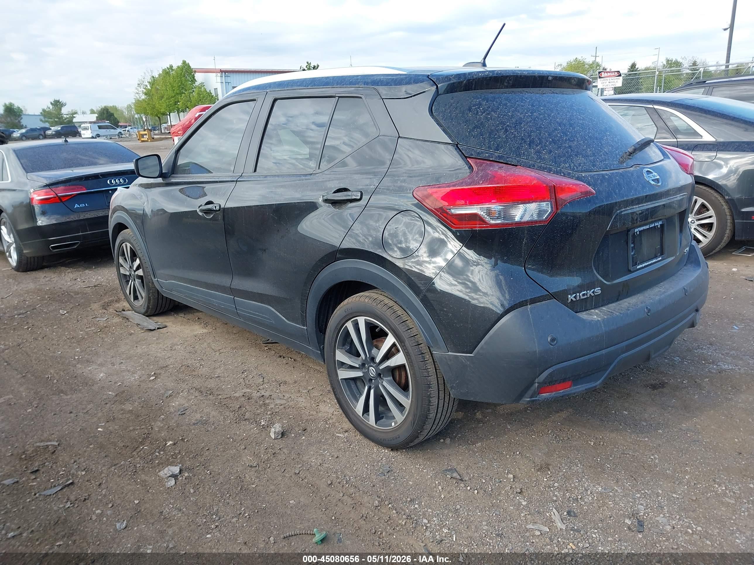NISSAN KICKS image 3