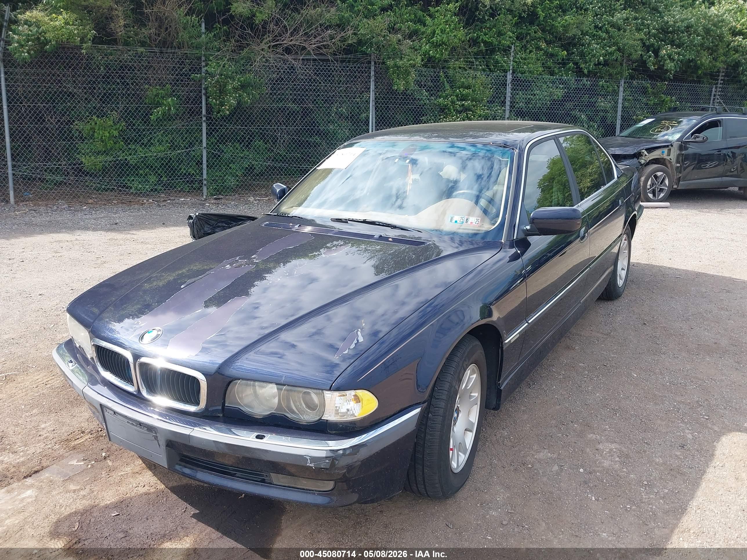 BMW 740IL image 2