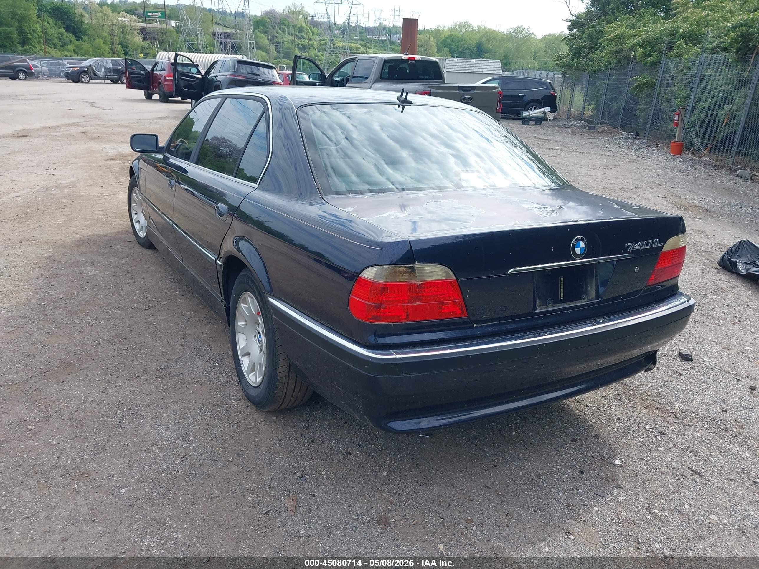 BMW 740IL image 3