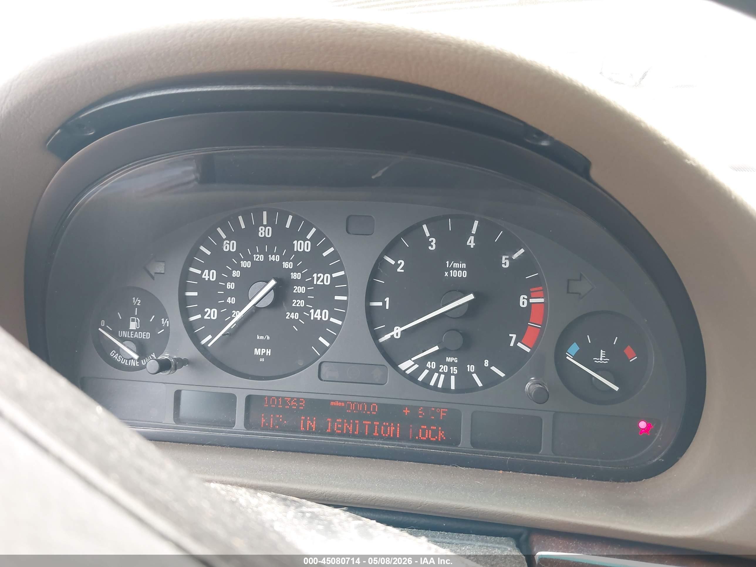 BMW 740IL image 7