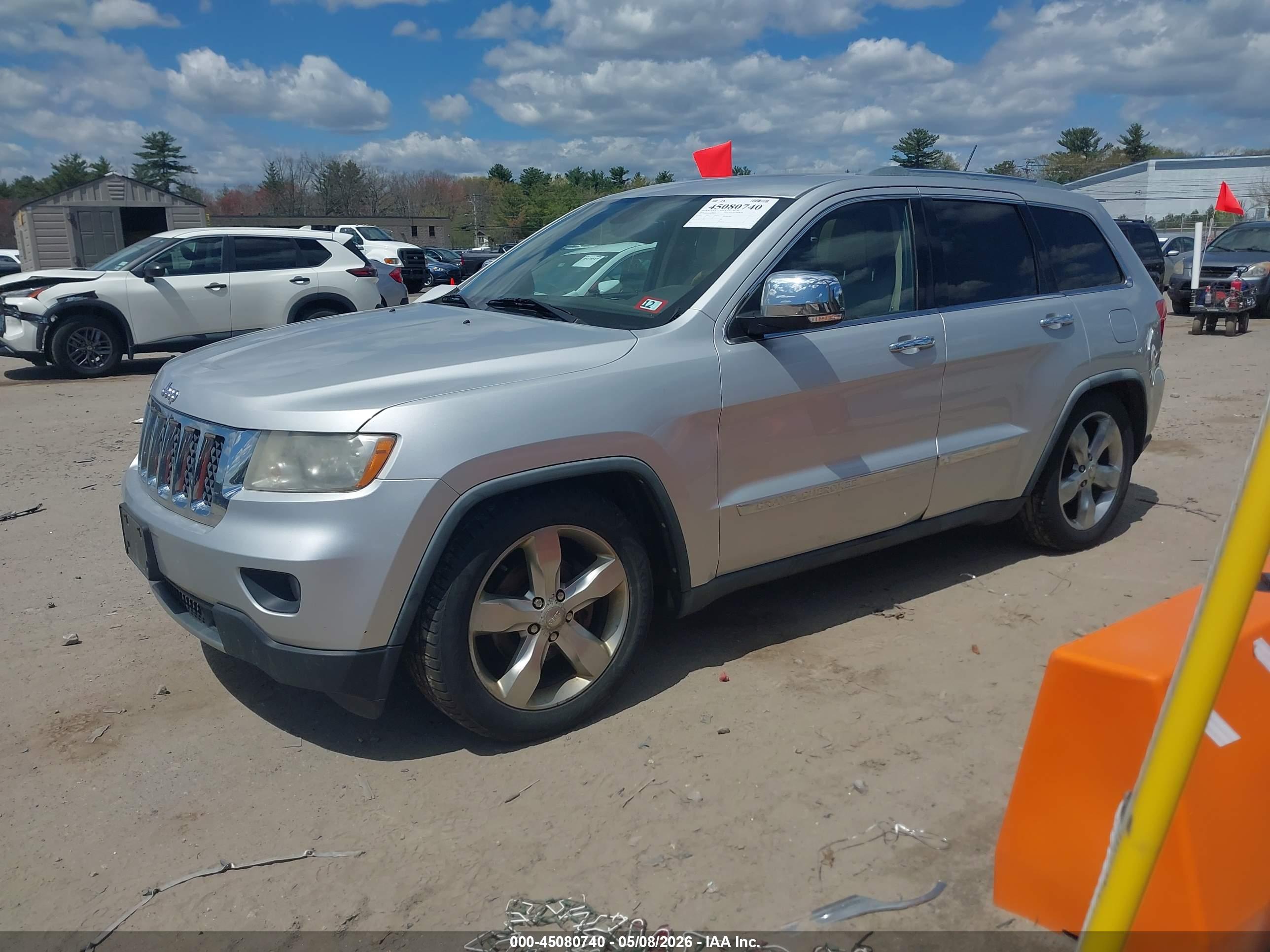 JEEP GRAND image 2