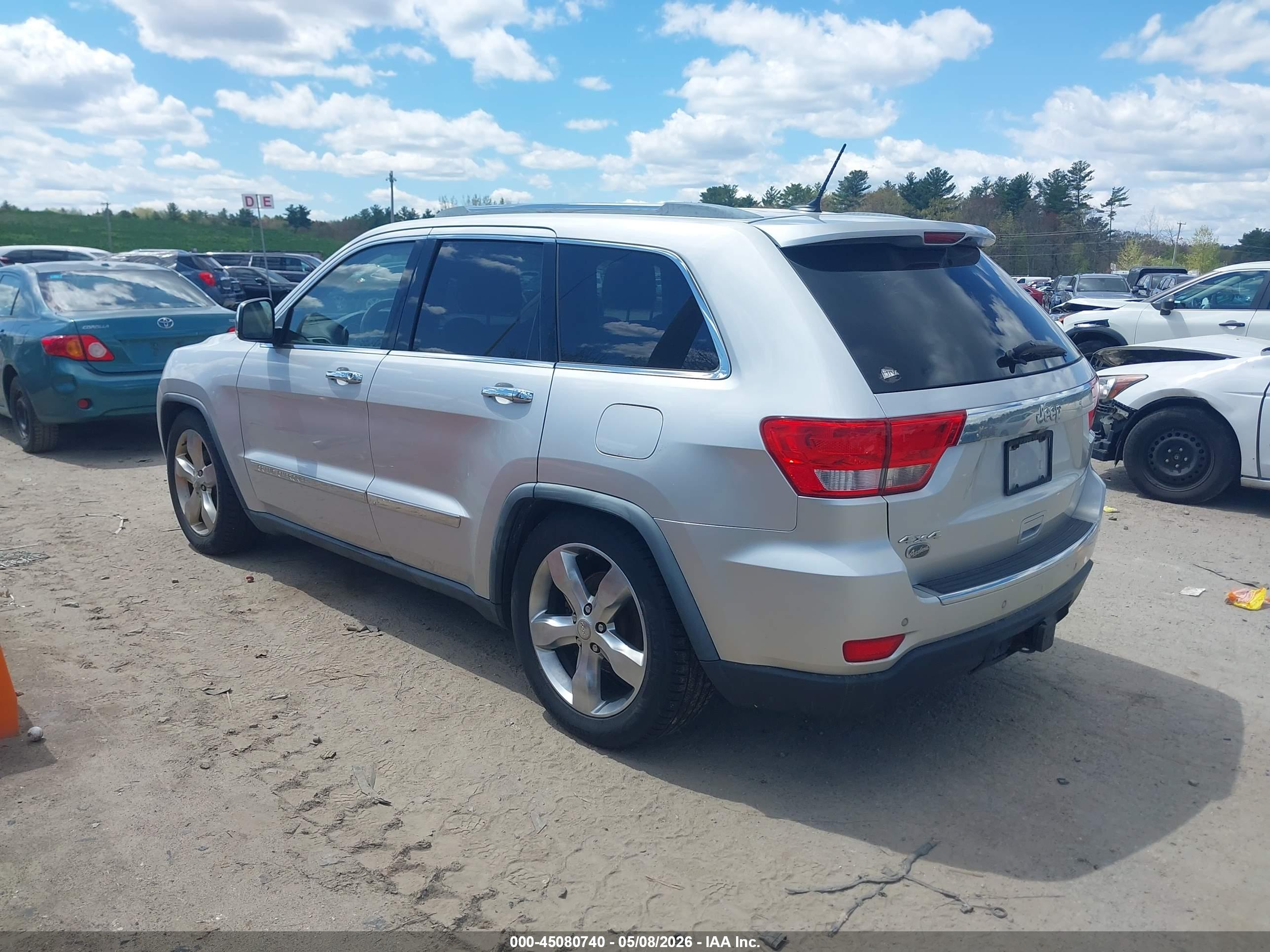 JEEP GRAND image 3