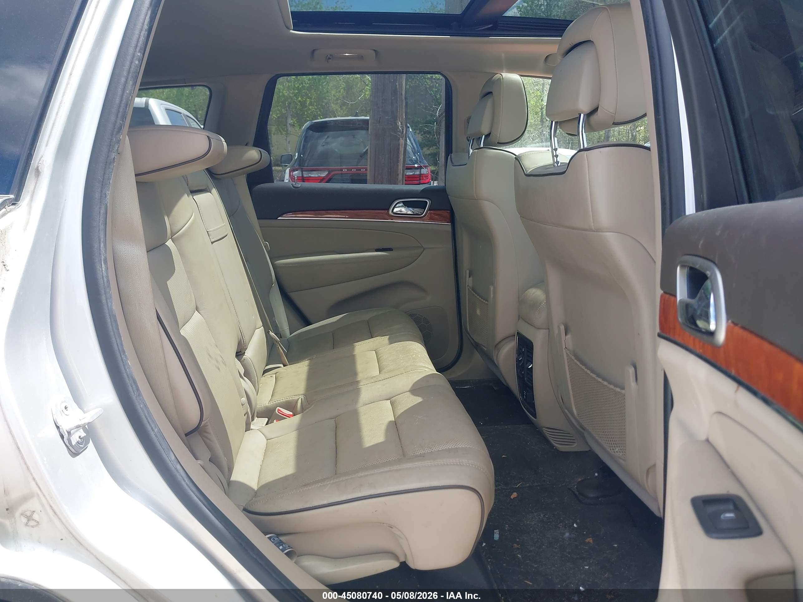 JEEP GRAND image 8