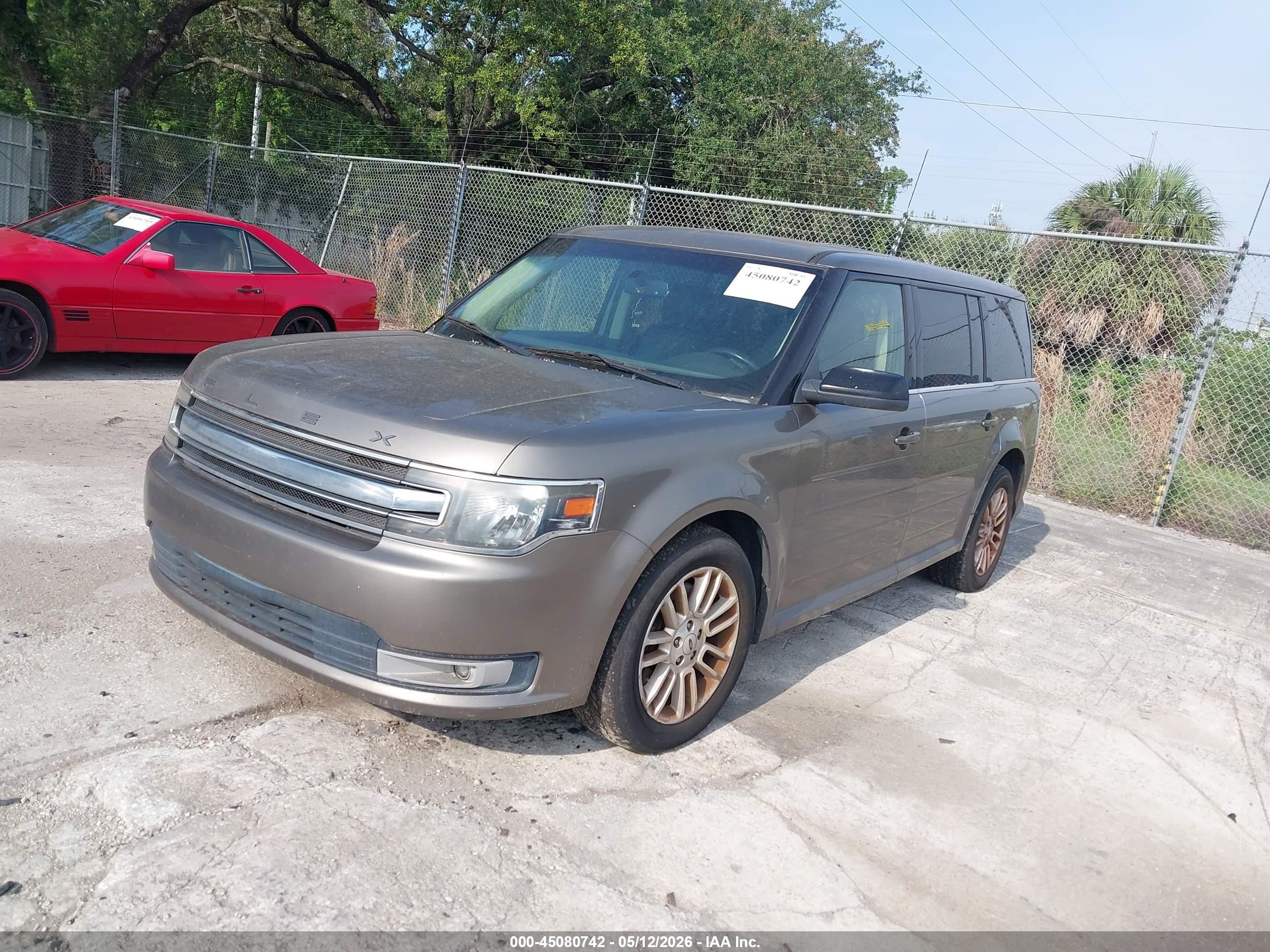 FORD FLEX image 2