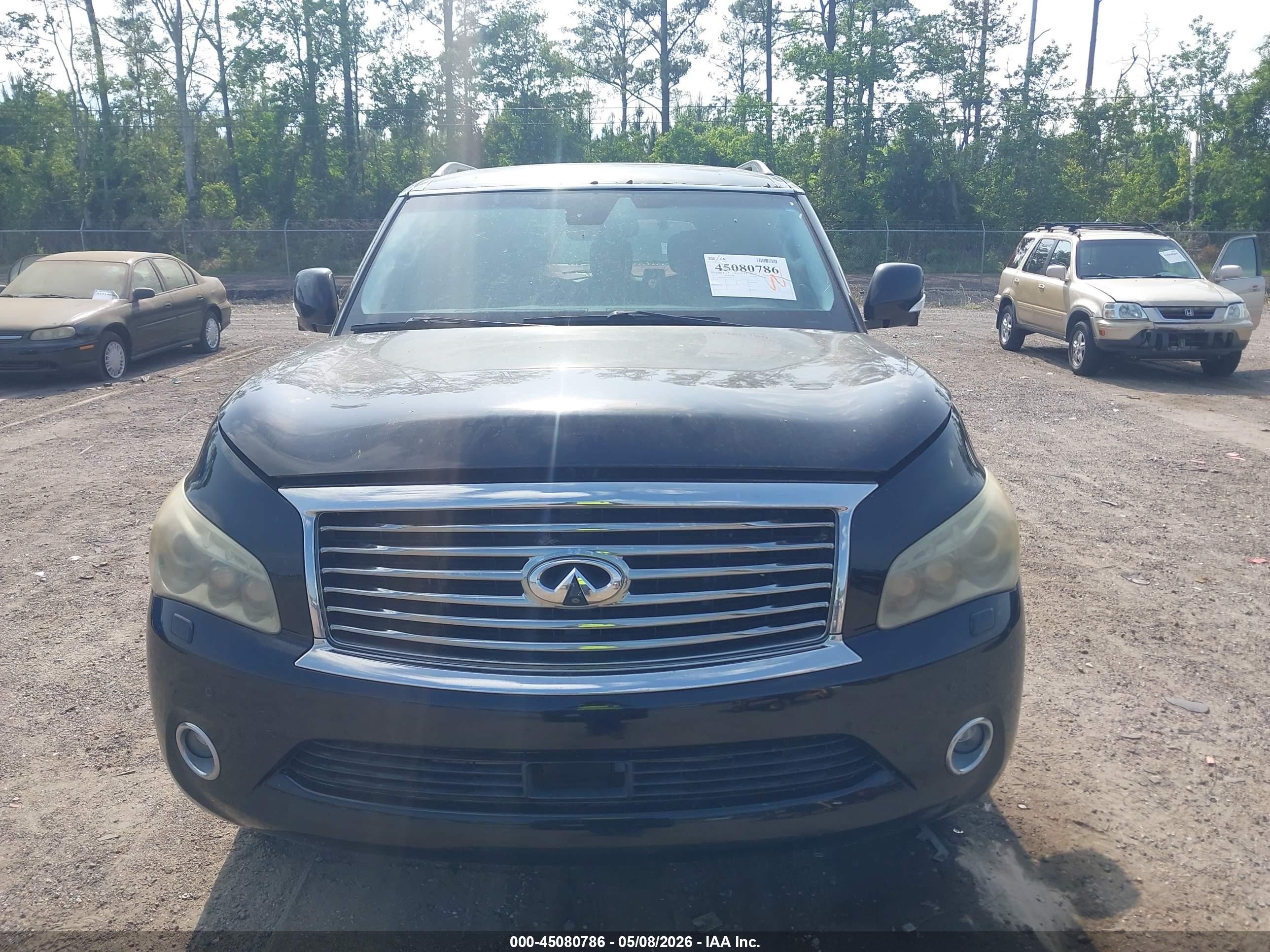INFINITI QX56 image 6