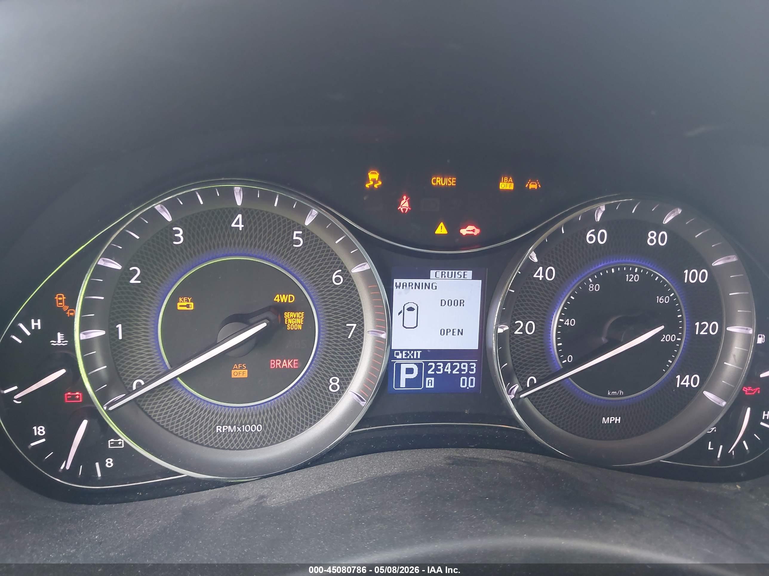 INFINITI QX56 image 7