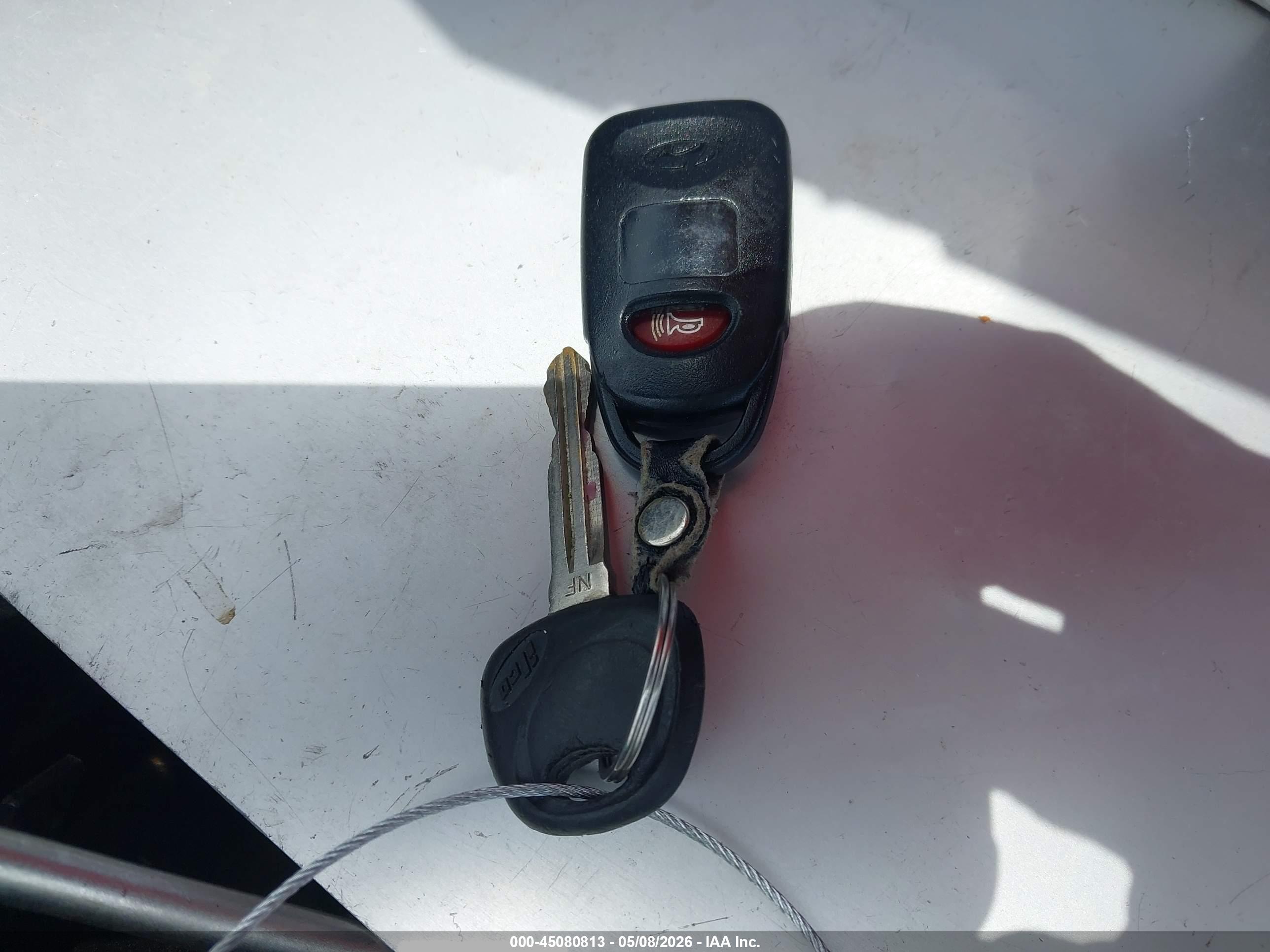 HYUNDAI ELANTRA image 11