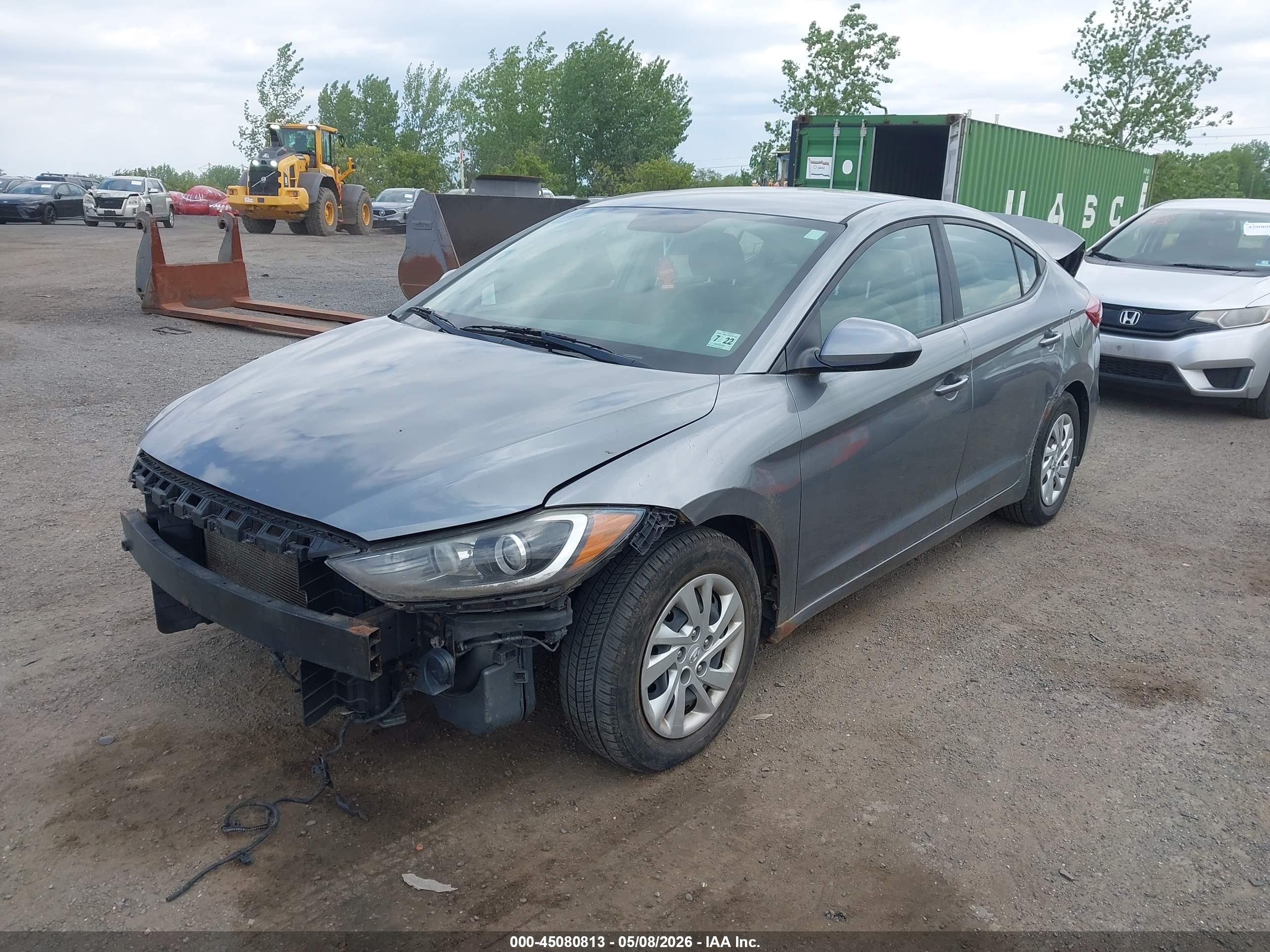 HYUNDAI ELANTRA image 6