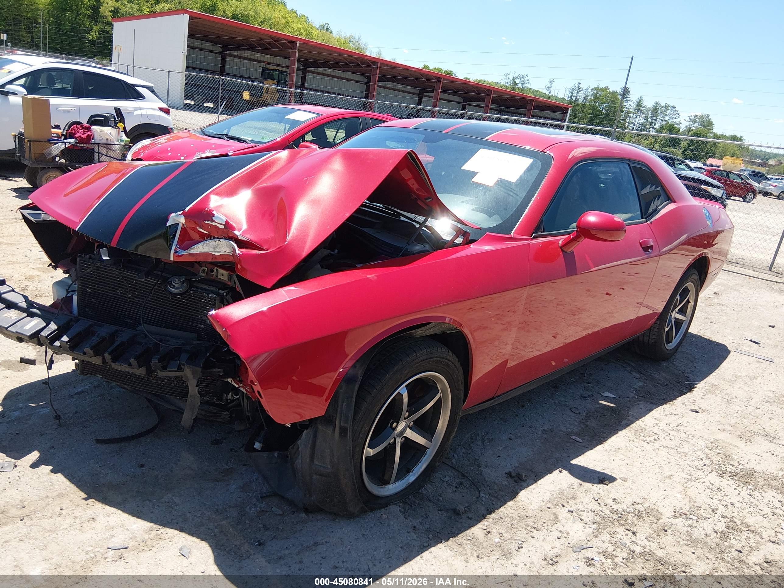 DODGE CHALLENGER image 2