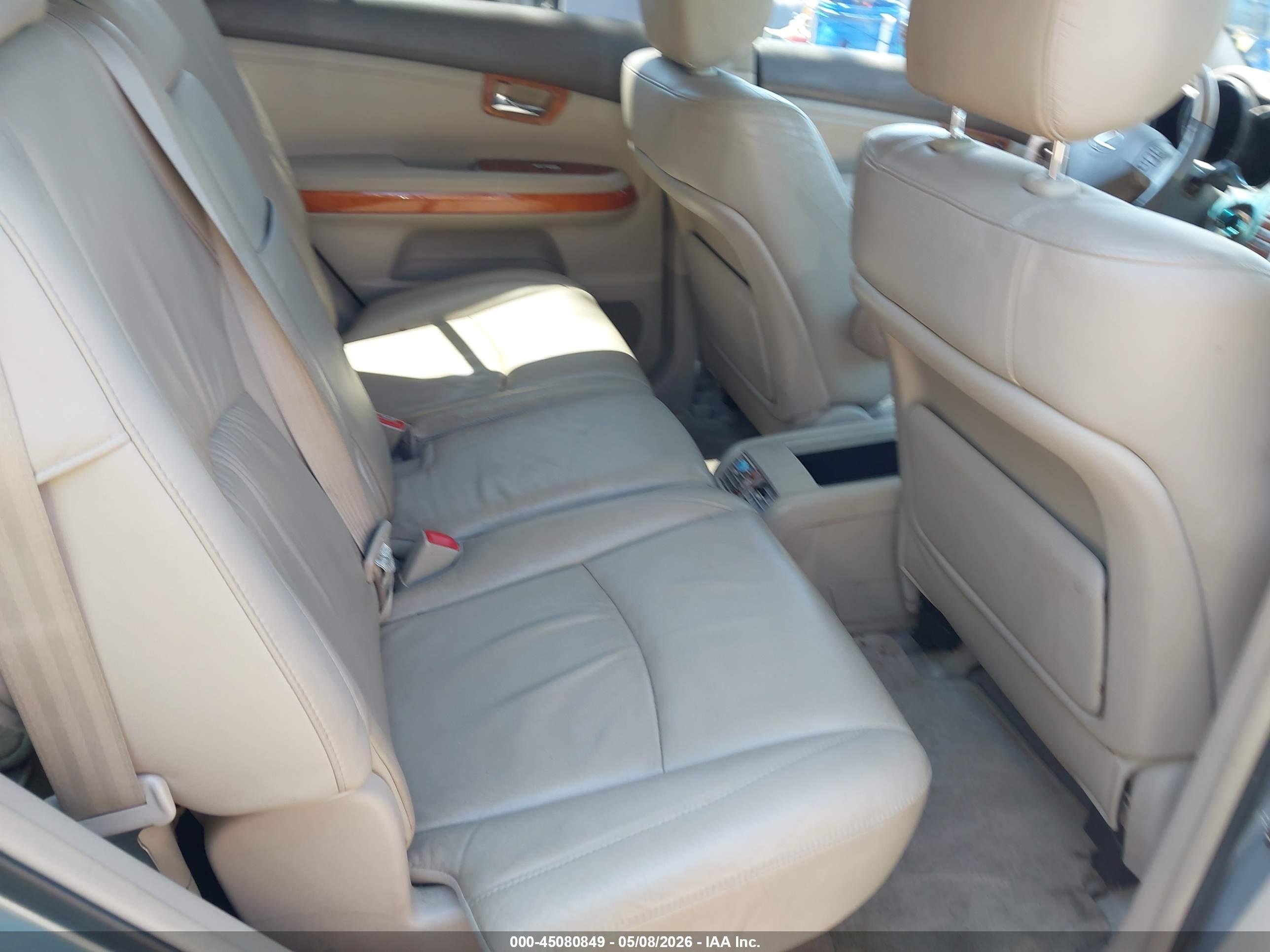 LEXUS RX image 8
