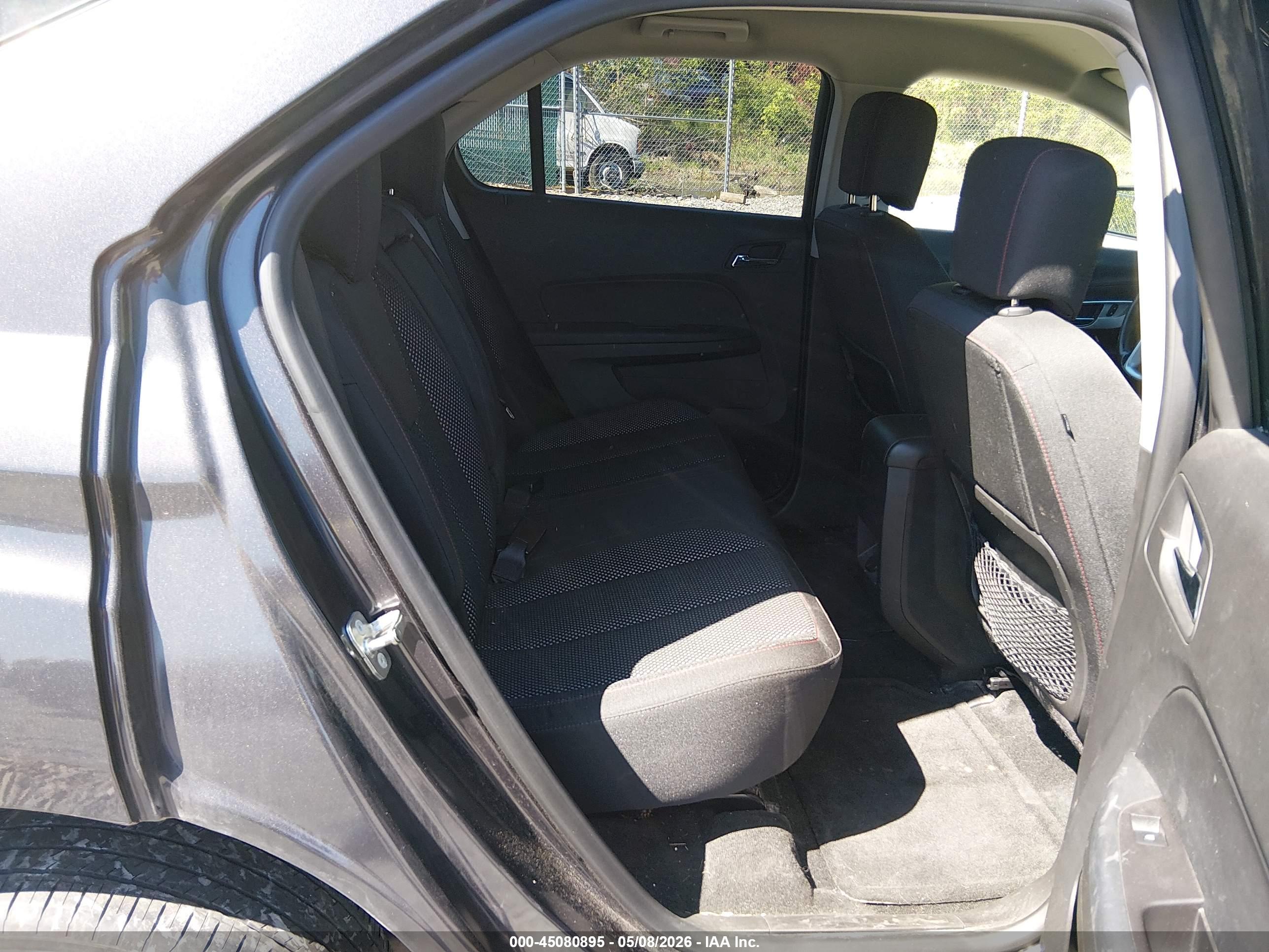 CHEVROLET EQUINOX image 8