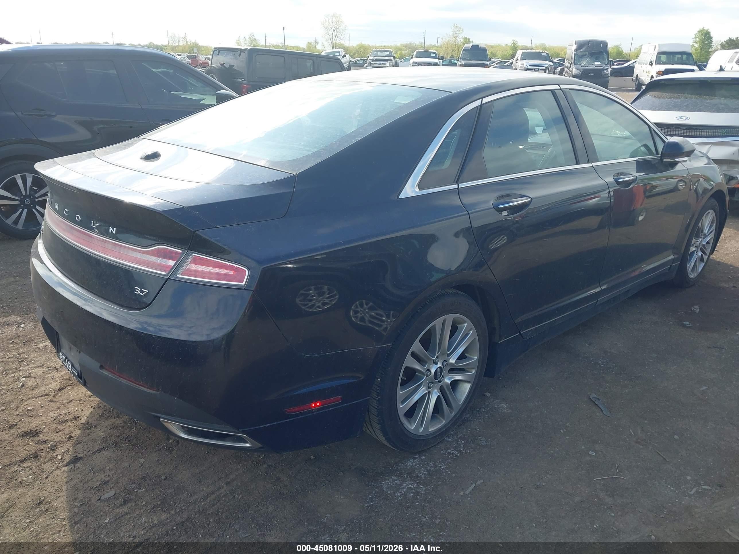LINCOLN MKZ image 4