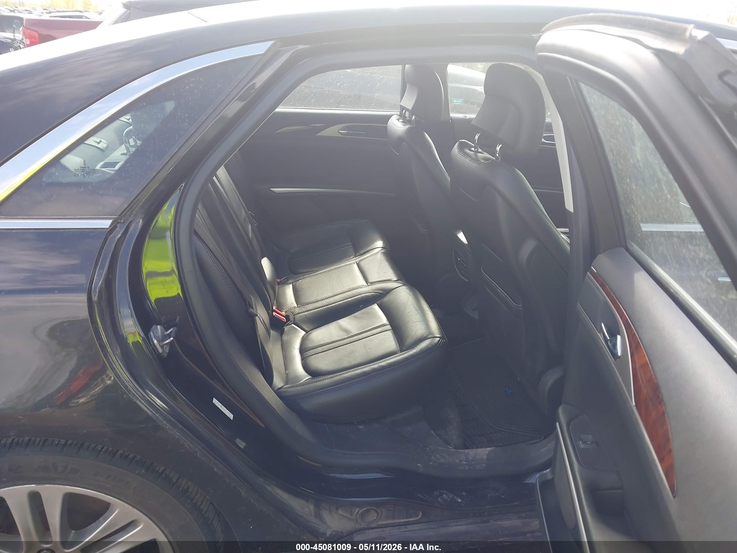 LINCOLN MKZ image 8