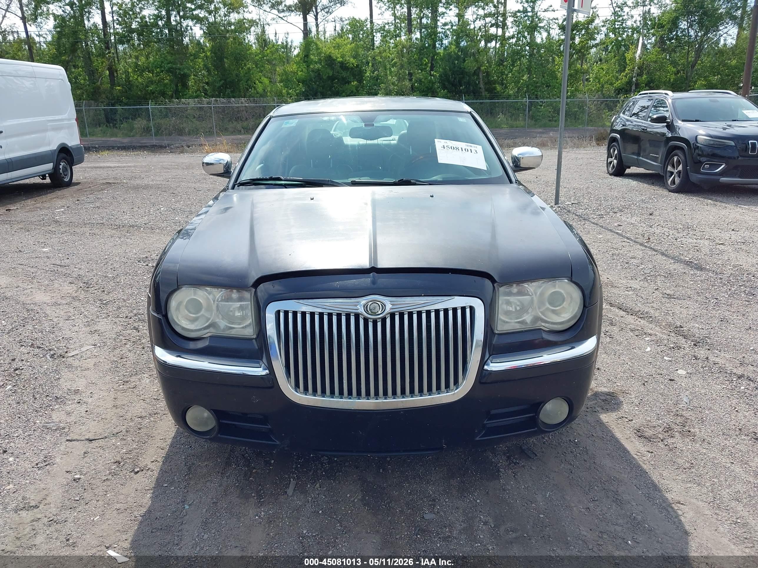CHRYSLER 300C image 6