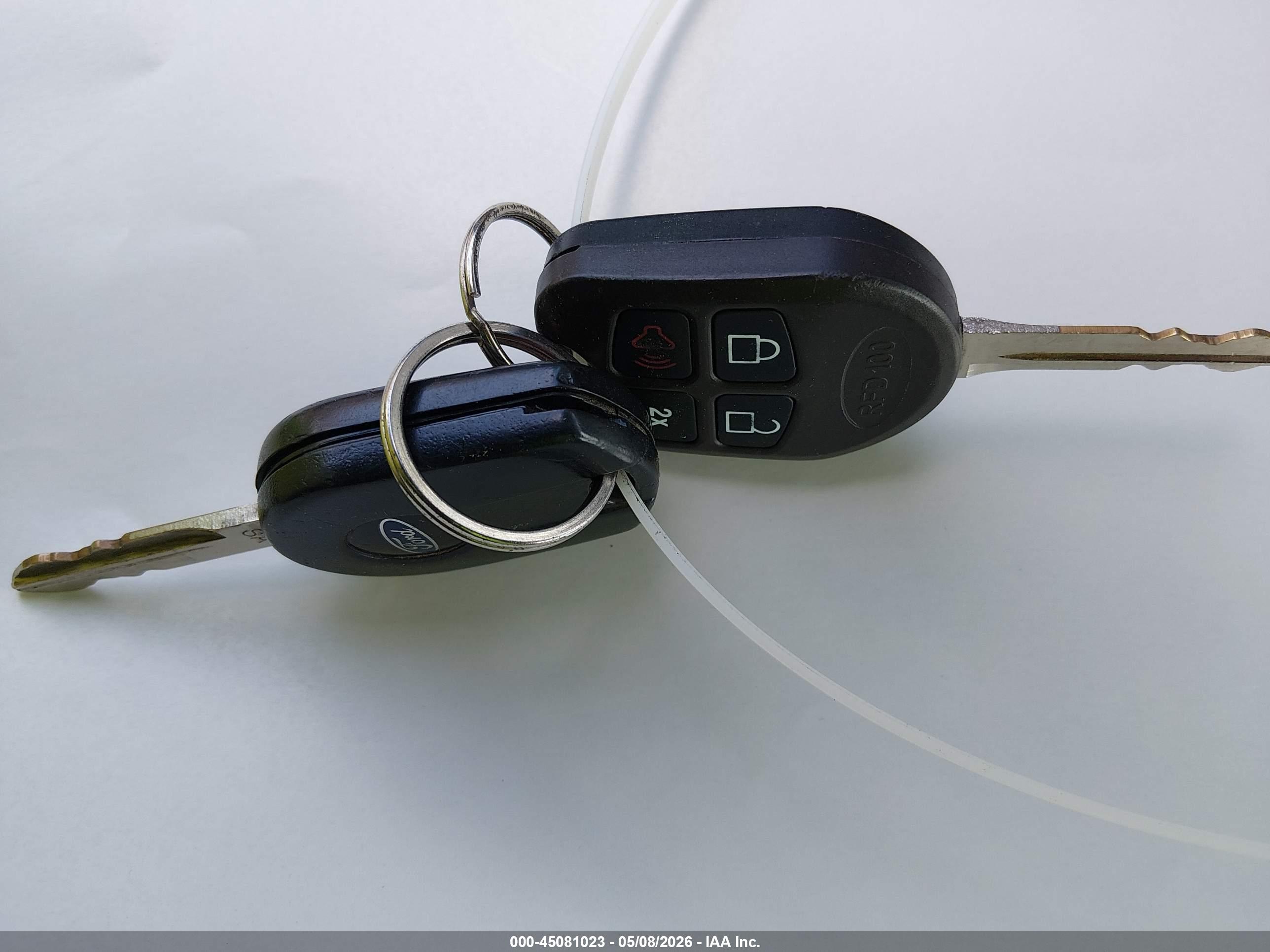 FORD FLEX image 11