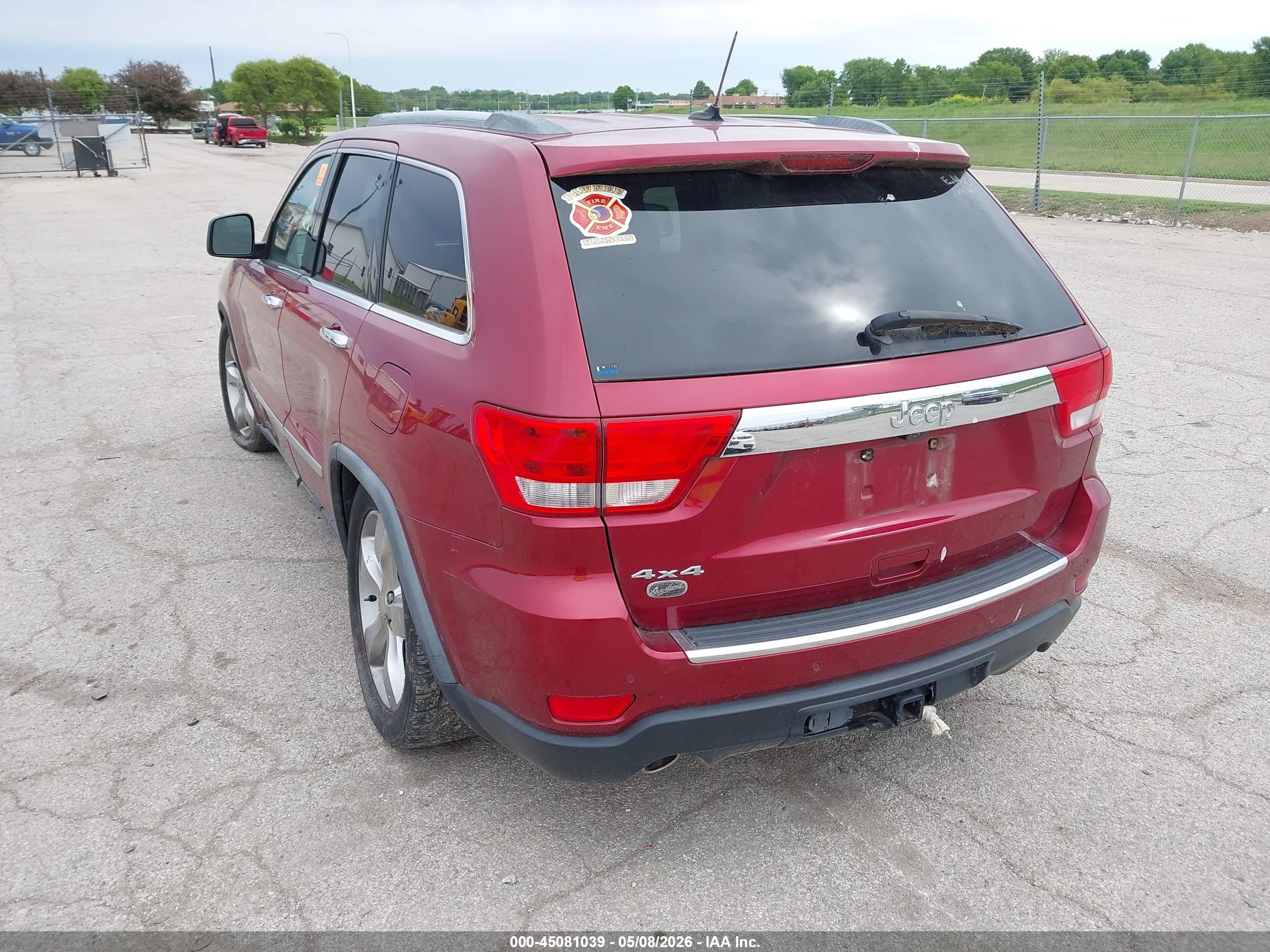 JEEP GRAND image 3