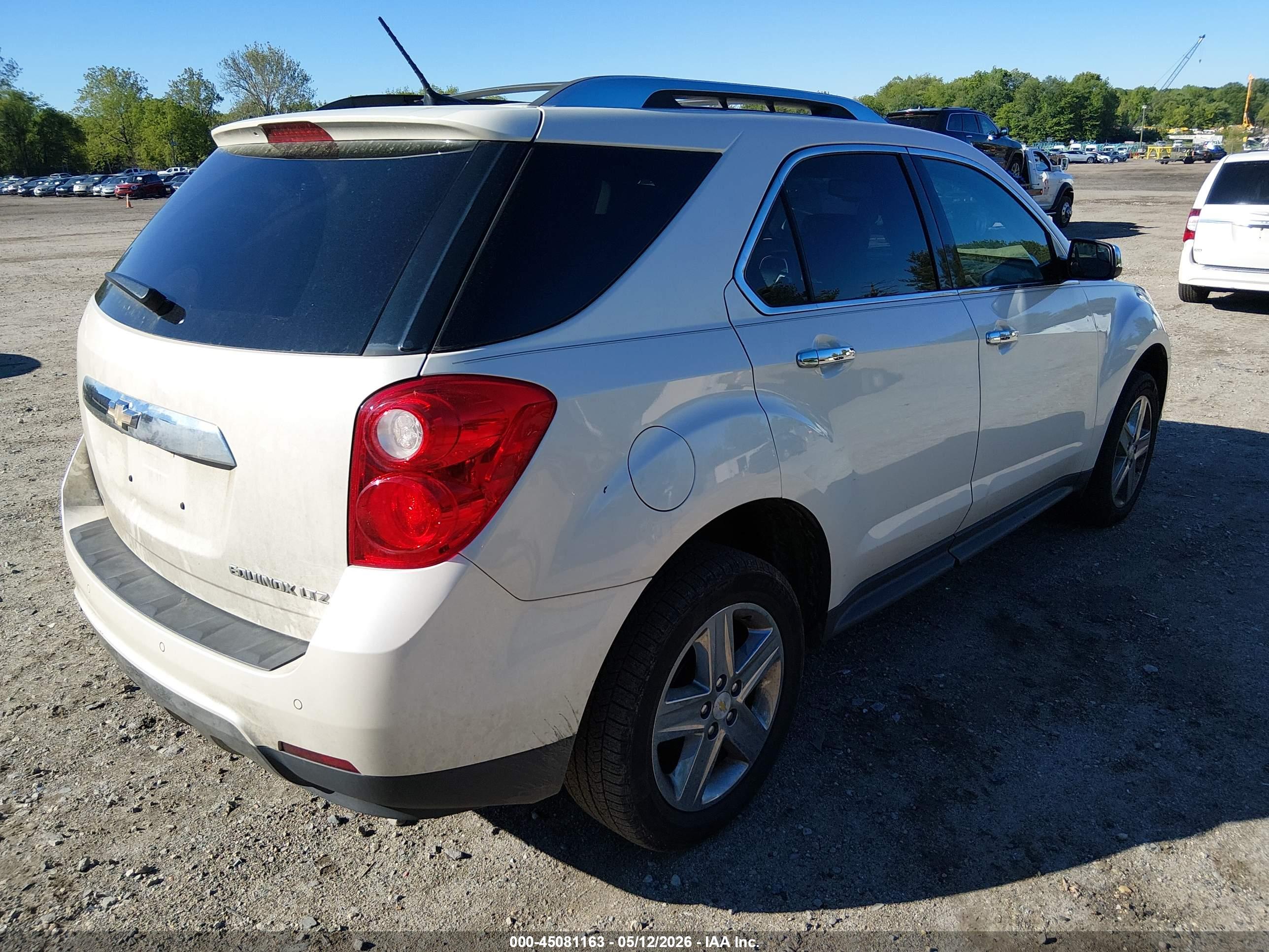 CHEVROLET EQUINOX image 4
