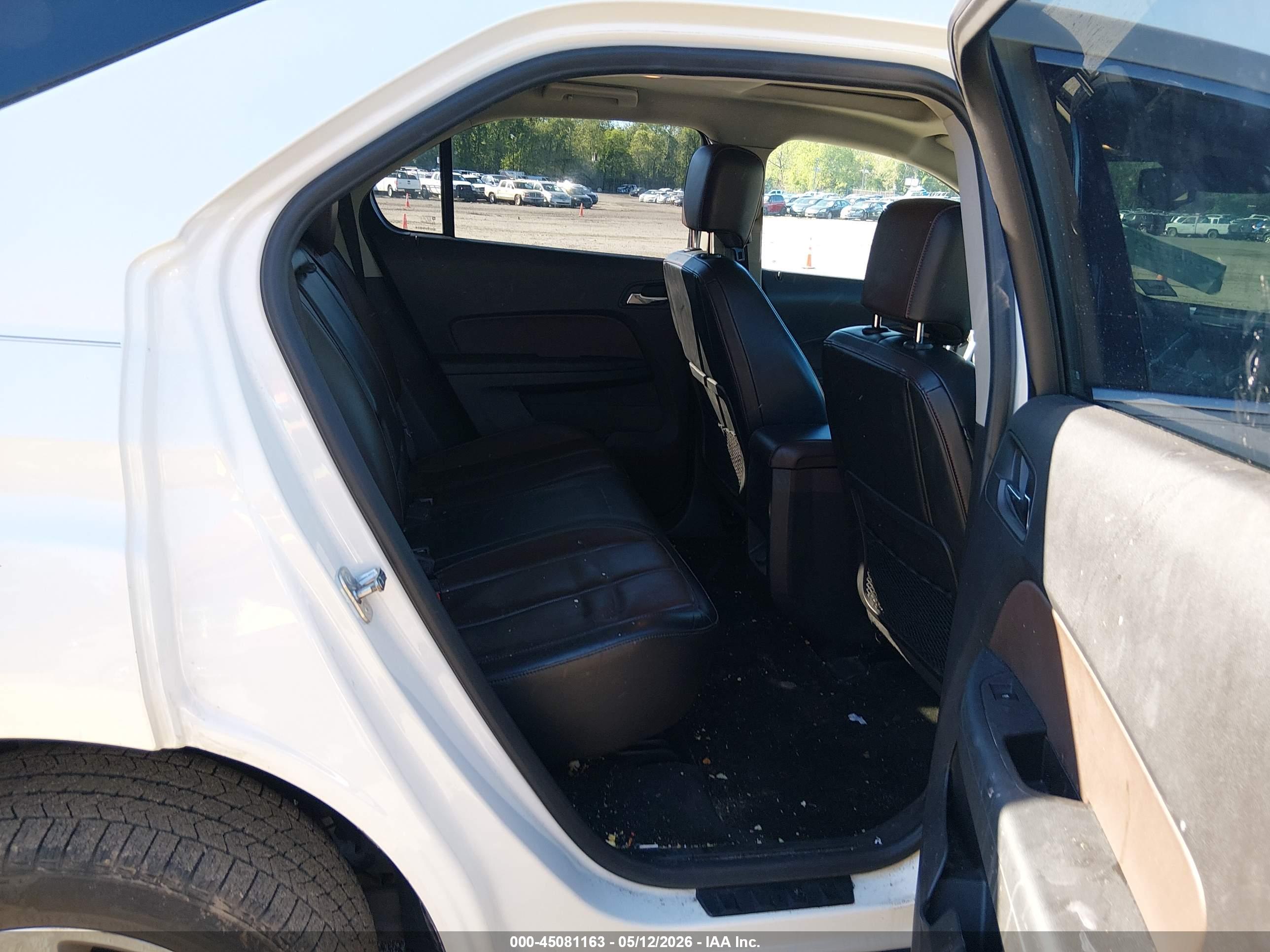 CHEVROLET EQUINOX image 8