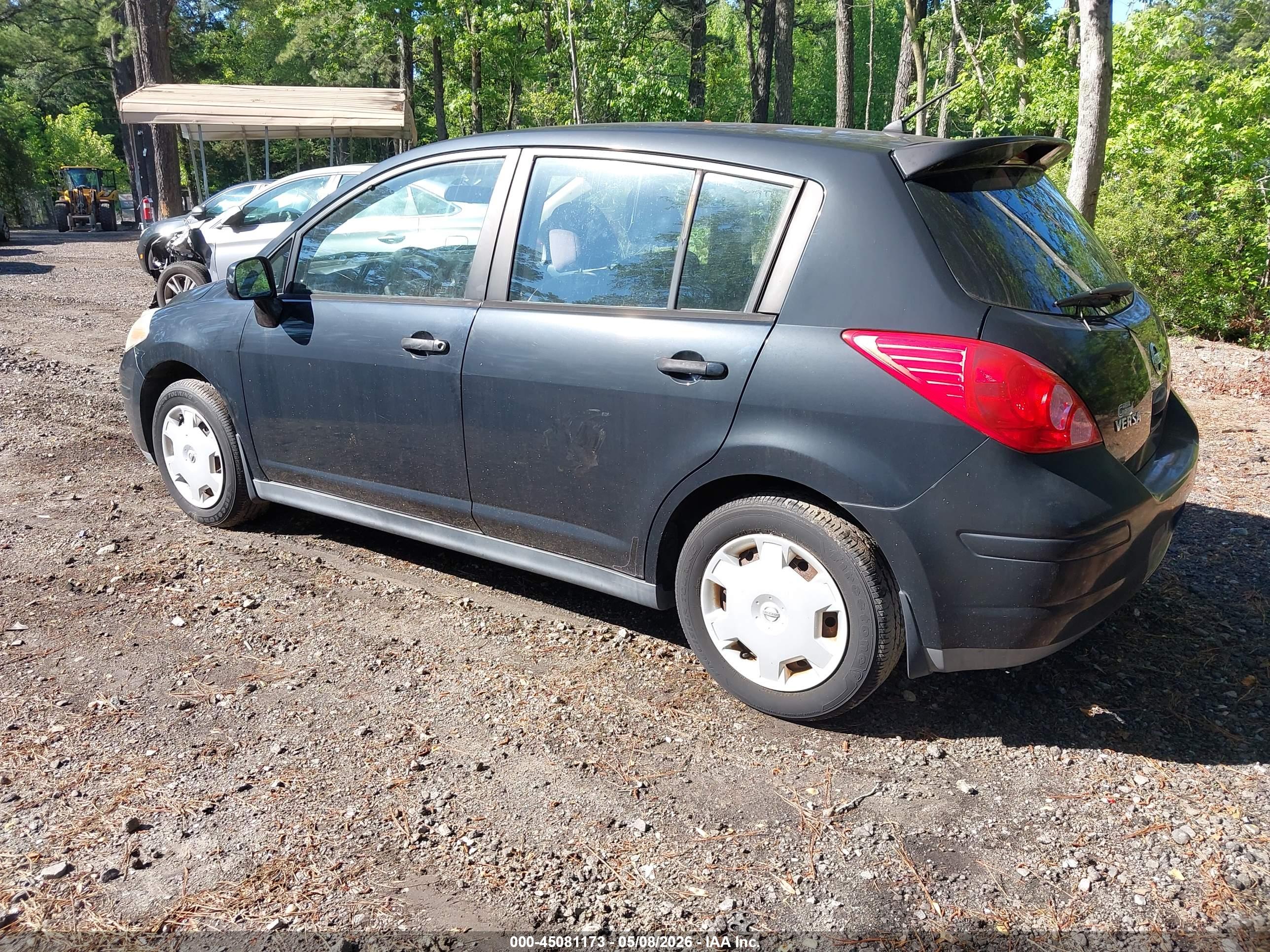 NISSAN VERSA image 3