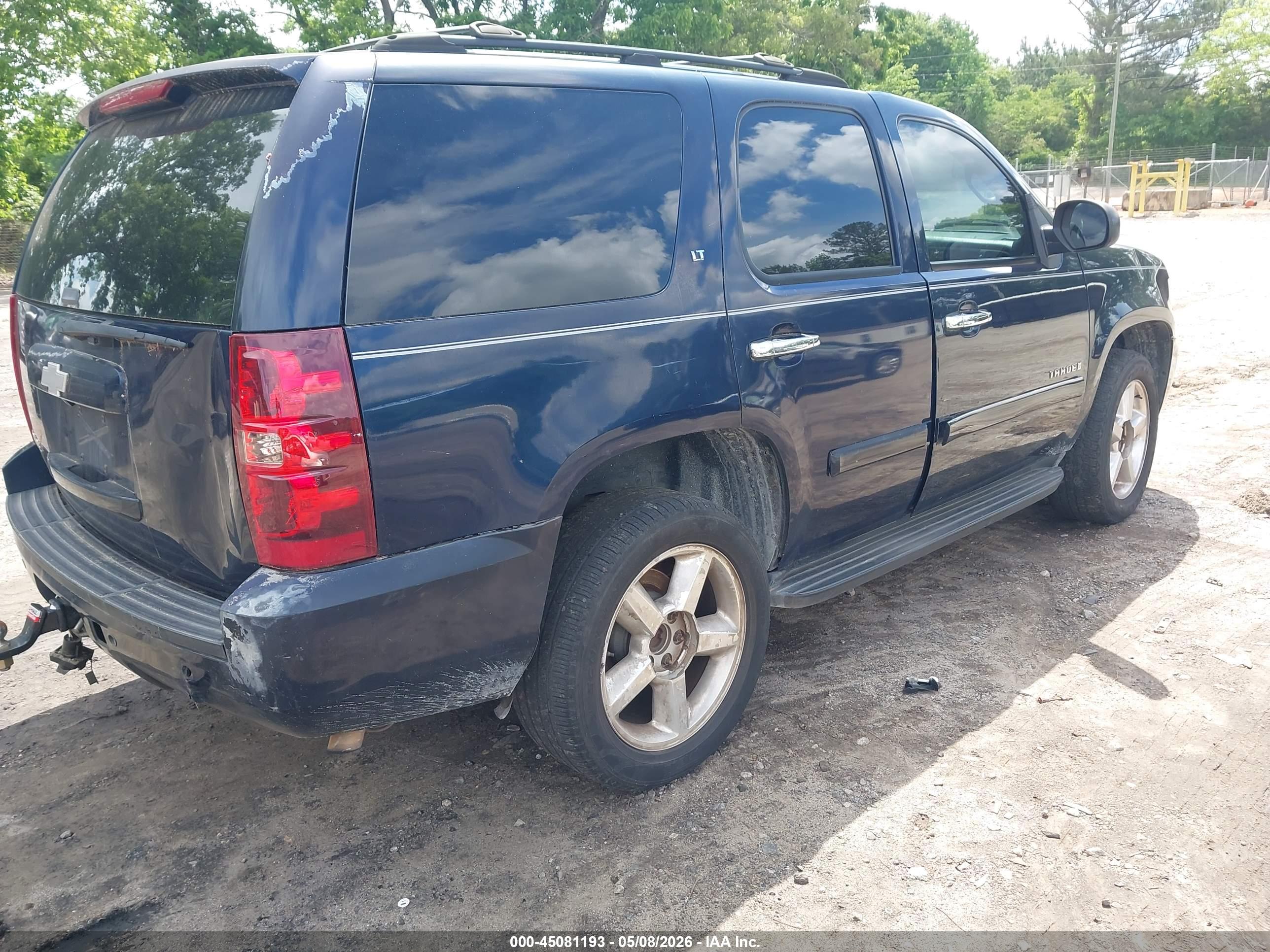 CHEVROLET TAHOE image 4