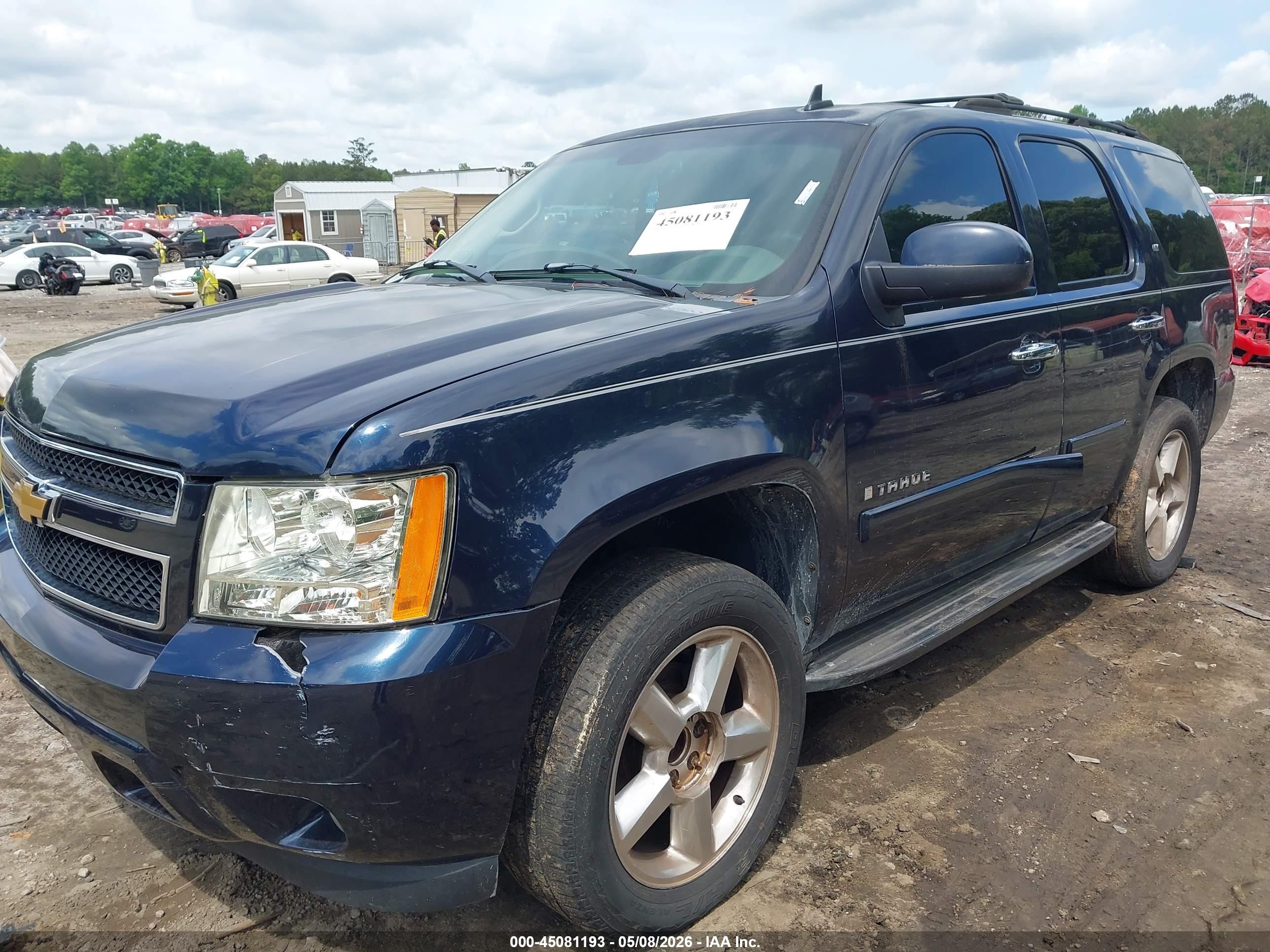 CHEVROLET TAHOE image 6