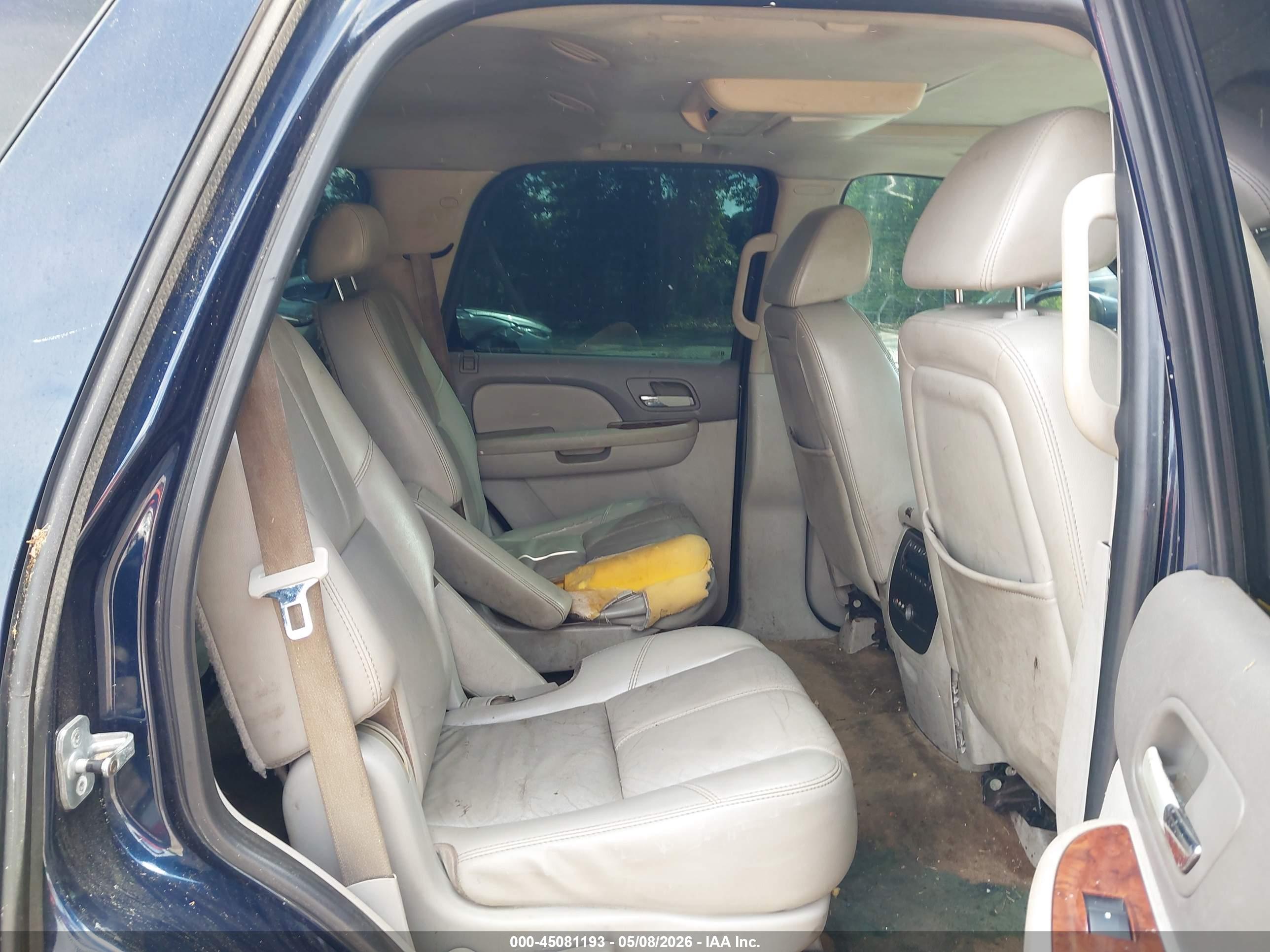CHEVROLET TAHOE image 8