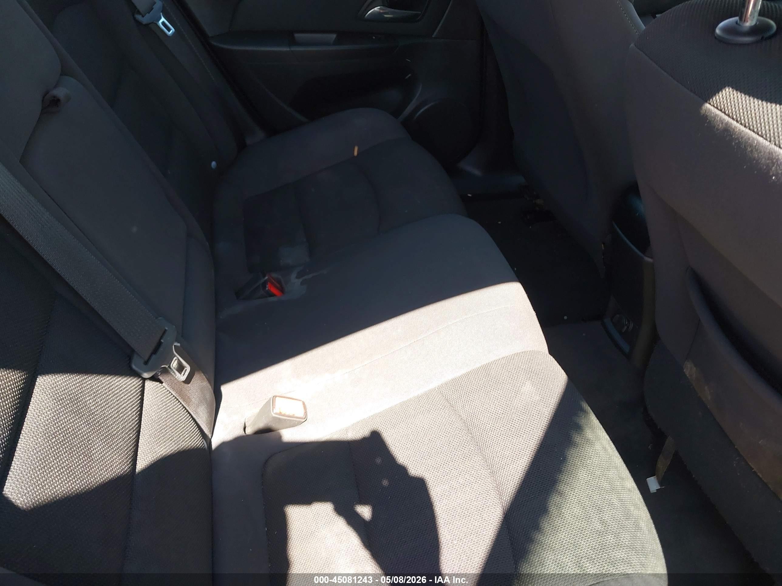 CHEVROLET CRUZE image 8