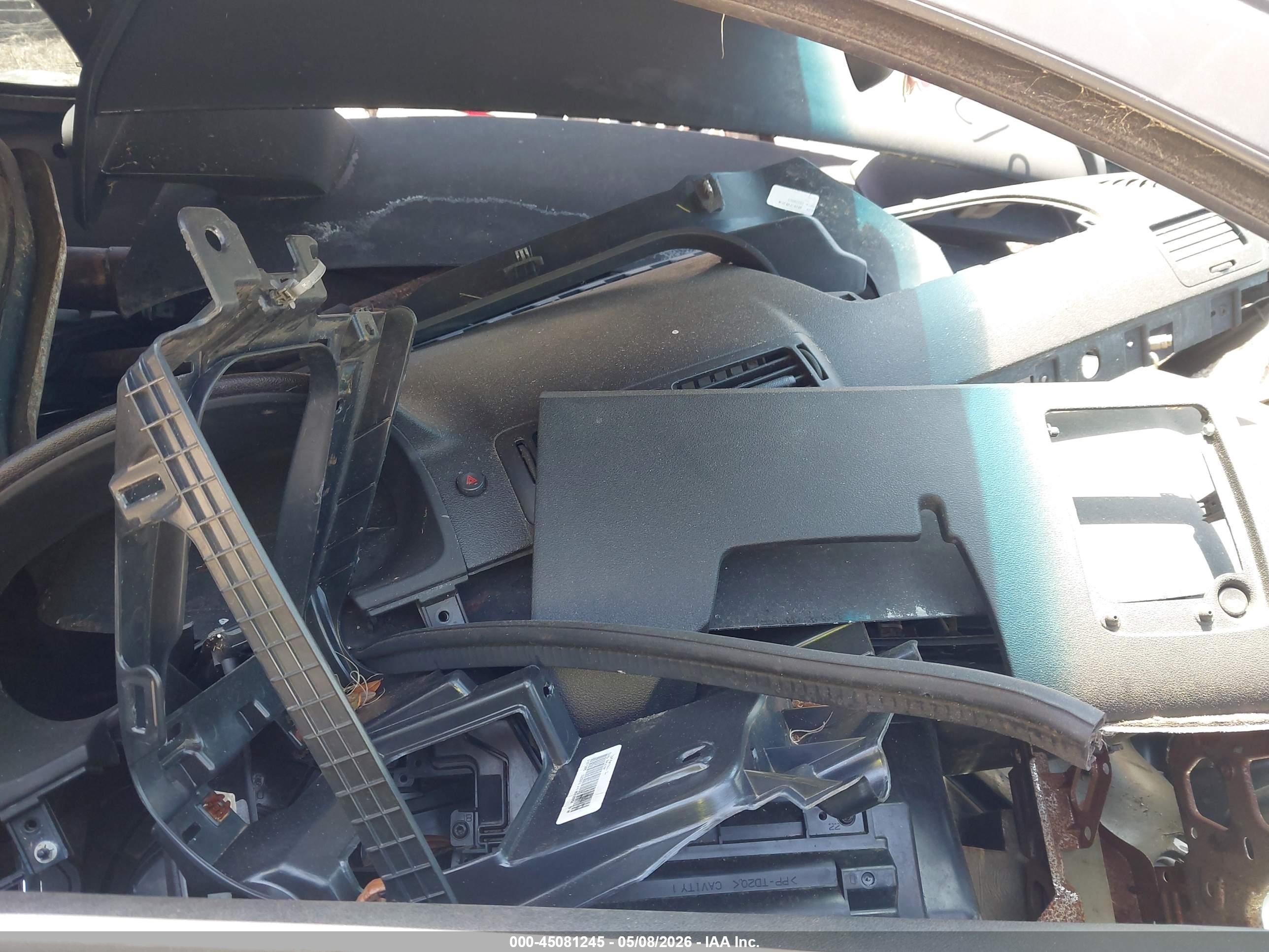 CHEVROLET COBALT image 5