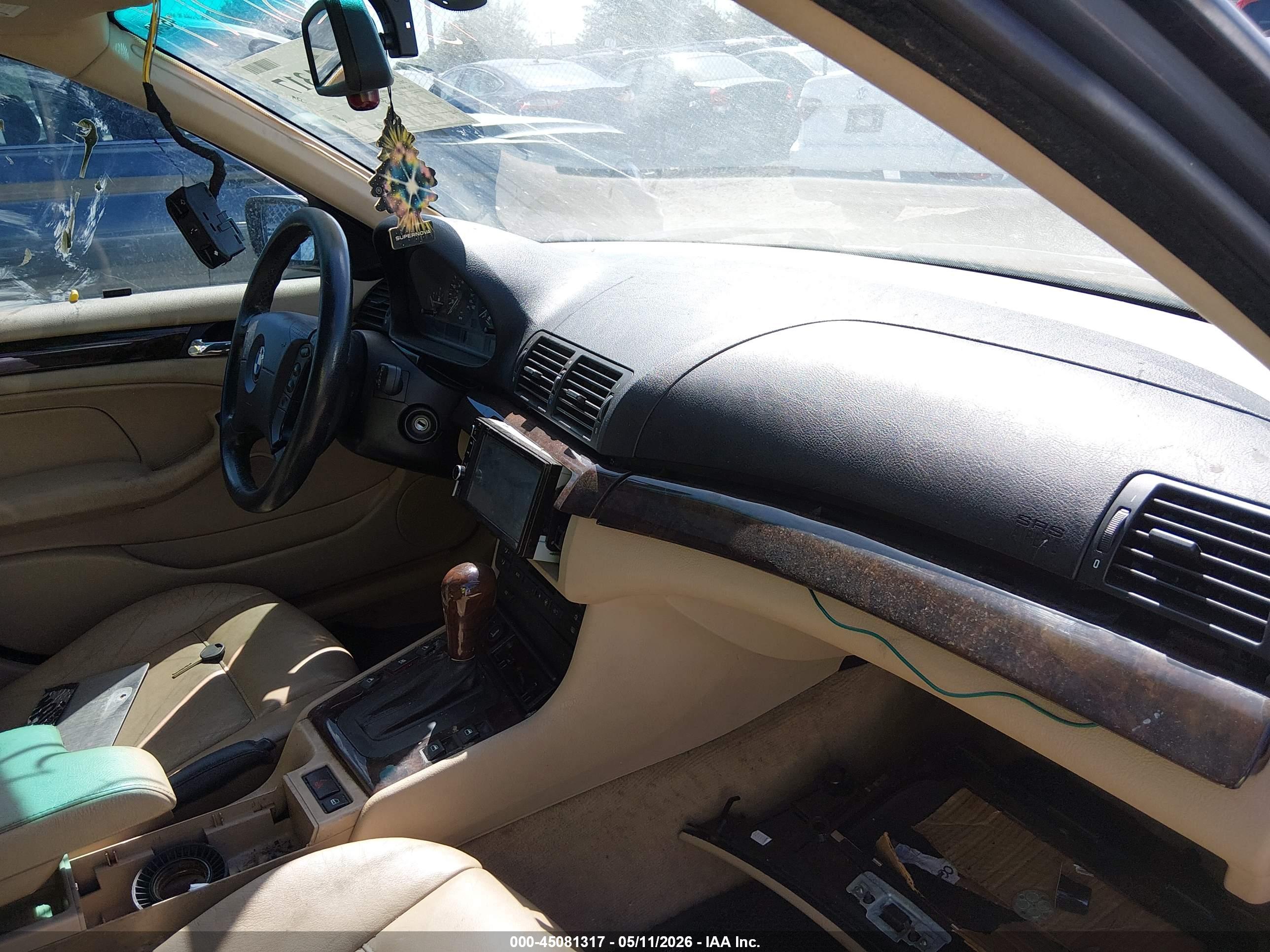 BMW 325I image 5