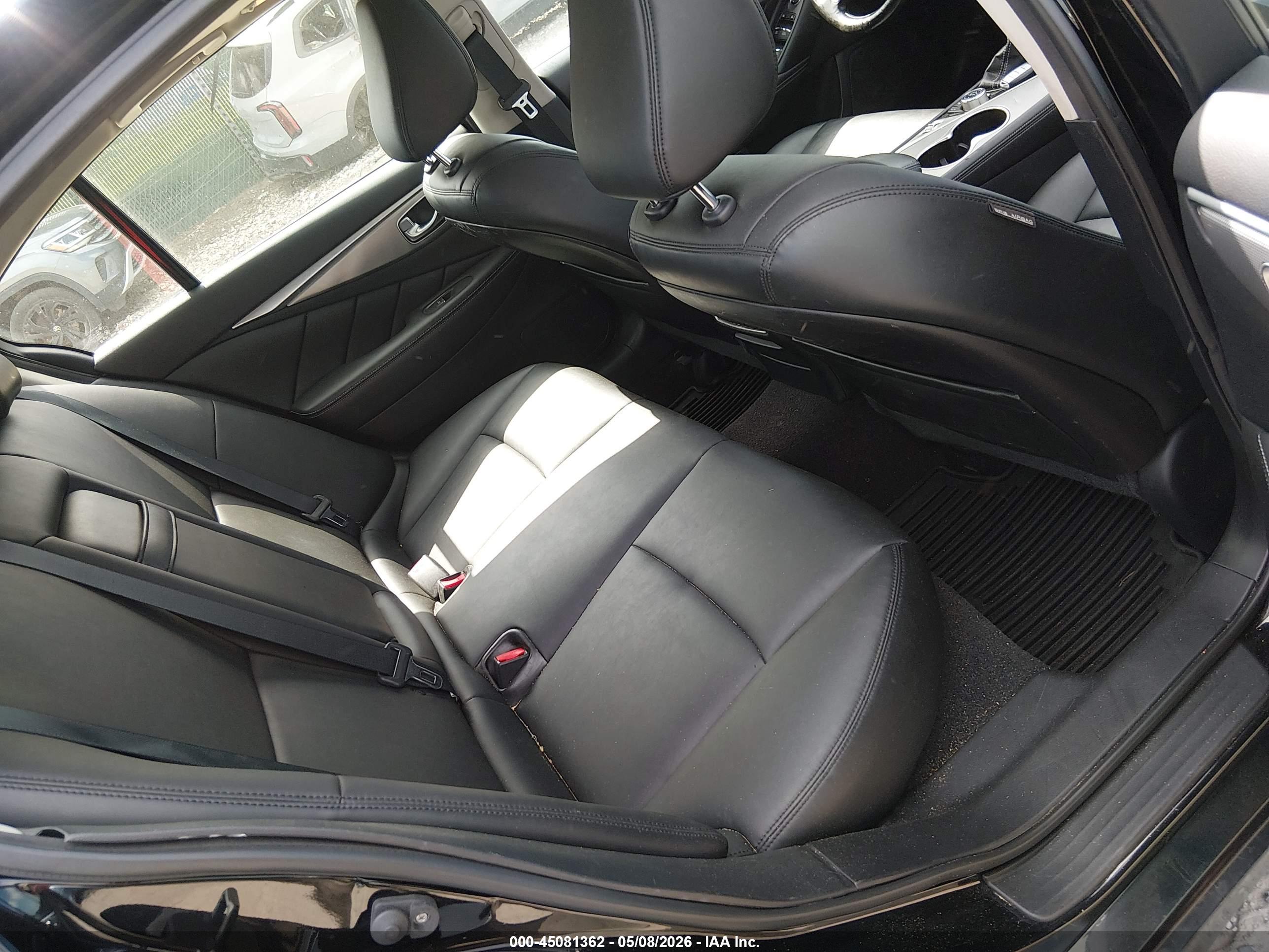 INFINITI Q50 image 8