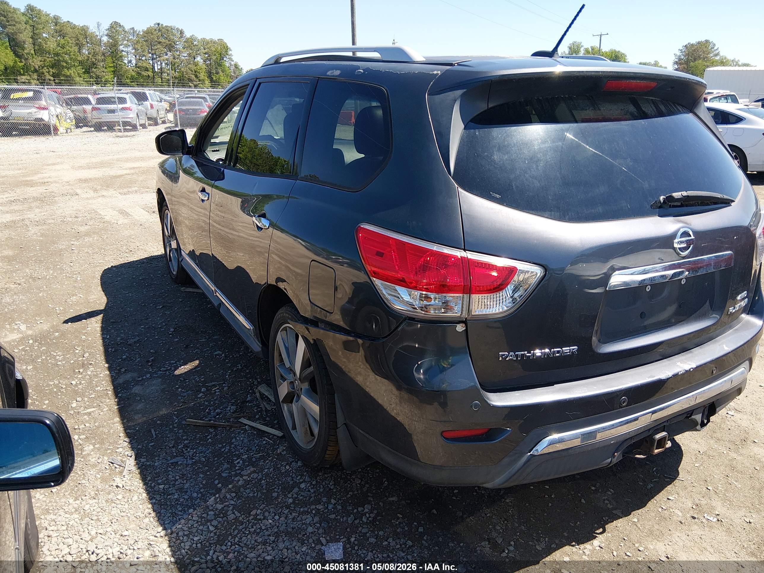 NISSAN PATHFINDER image 3