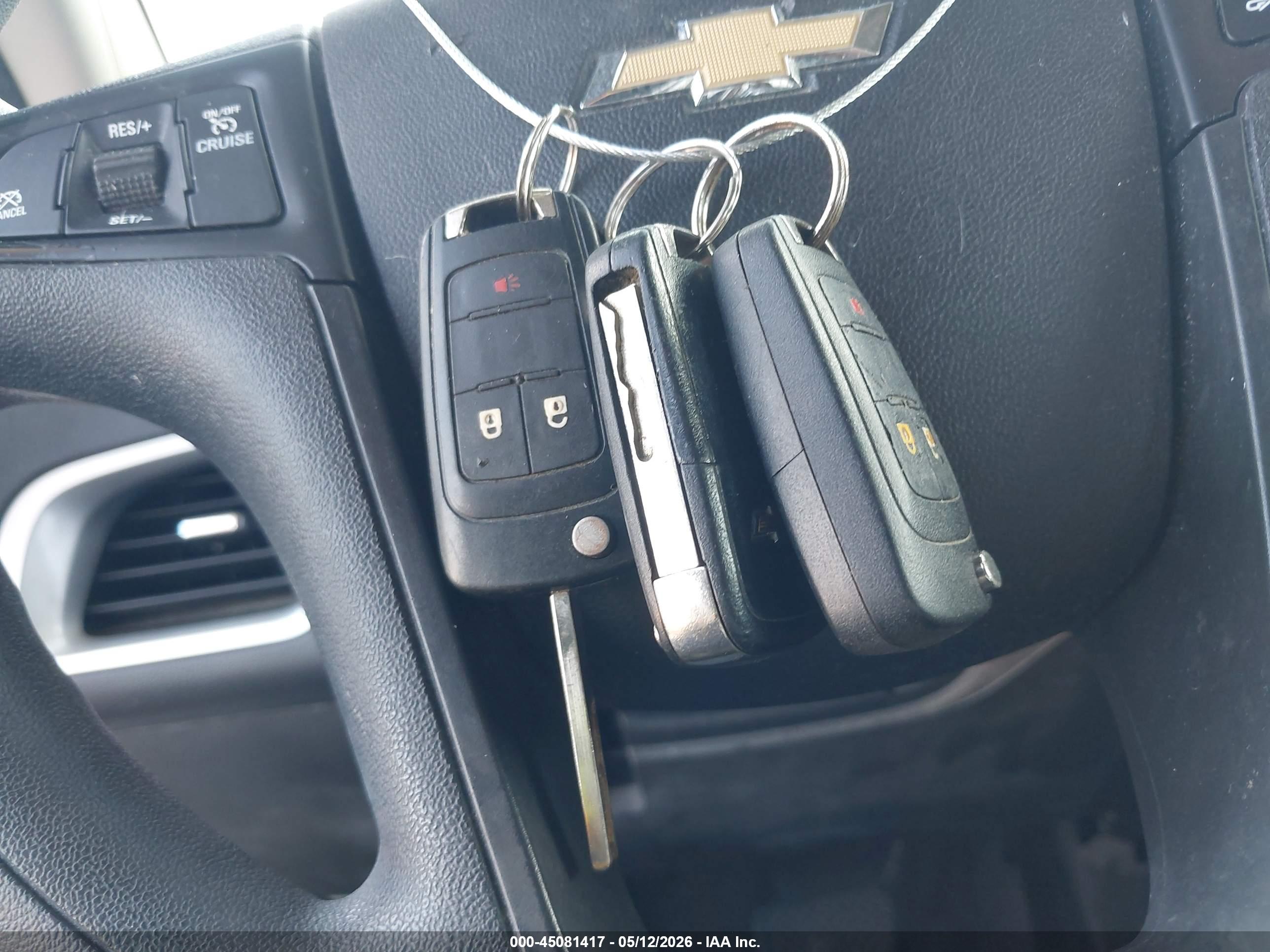CHEVROLET EQUINOX image 11