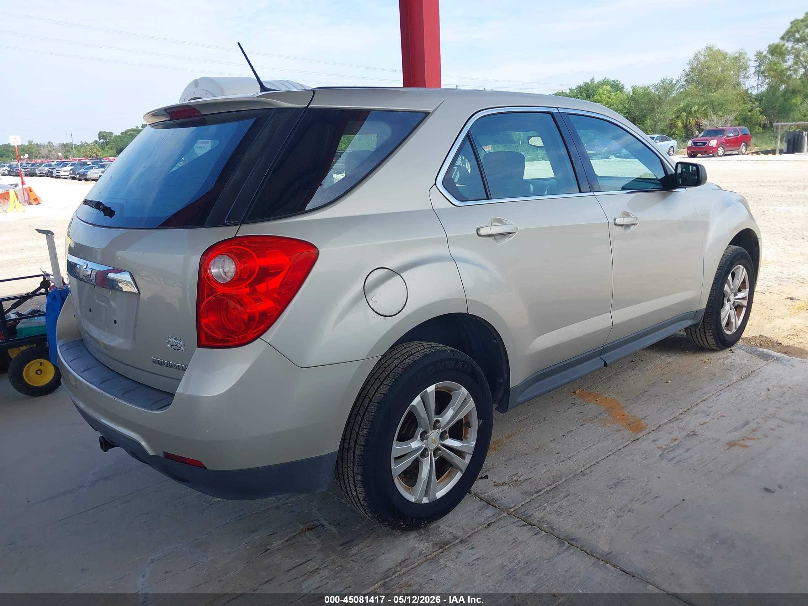 CHEVROLET EQUINOX image 4