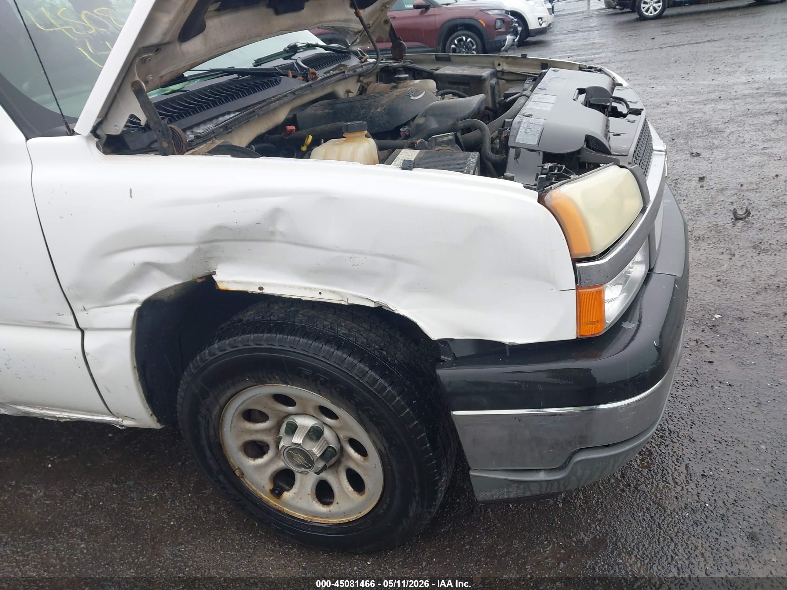 CHEVROLET SILVERADO image 6
