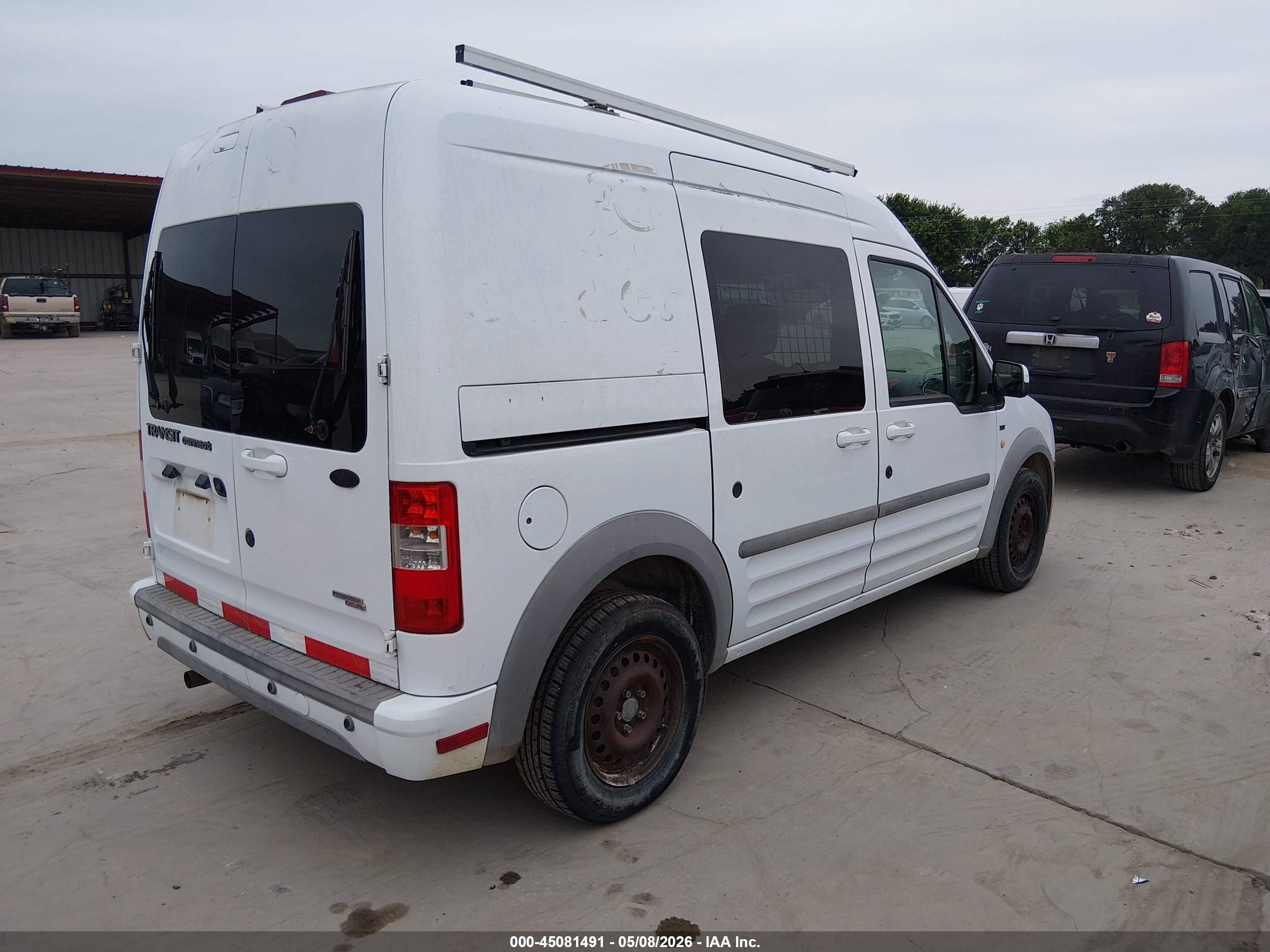 FORD TRANSIT image 4