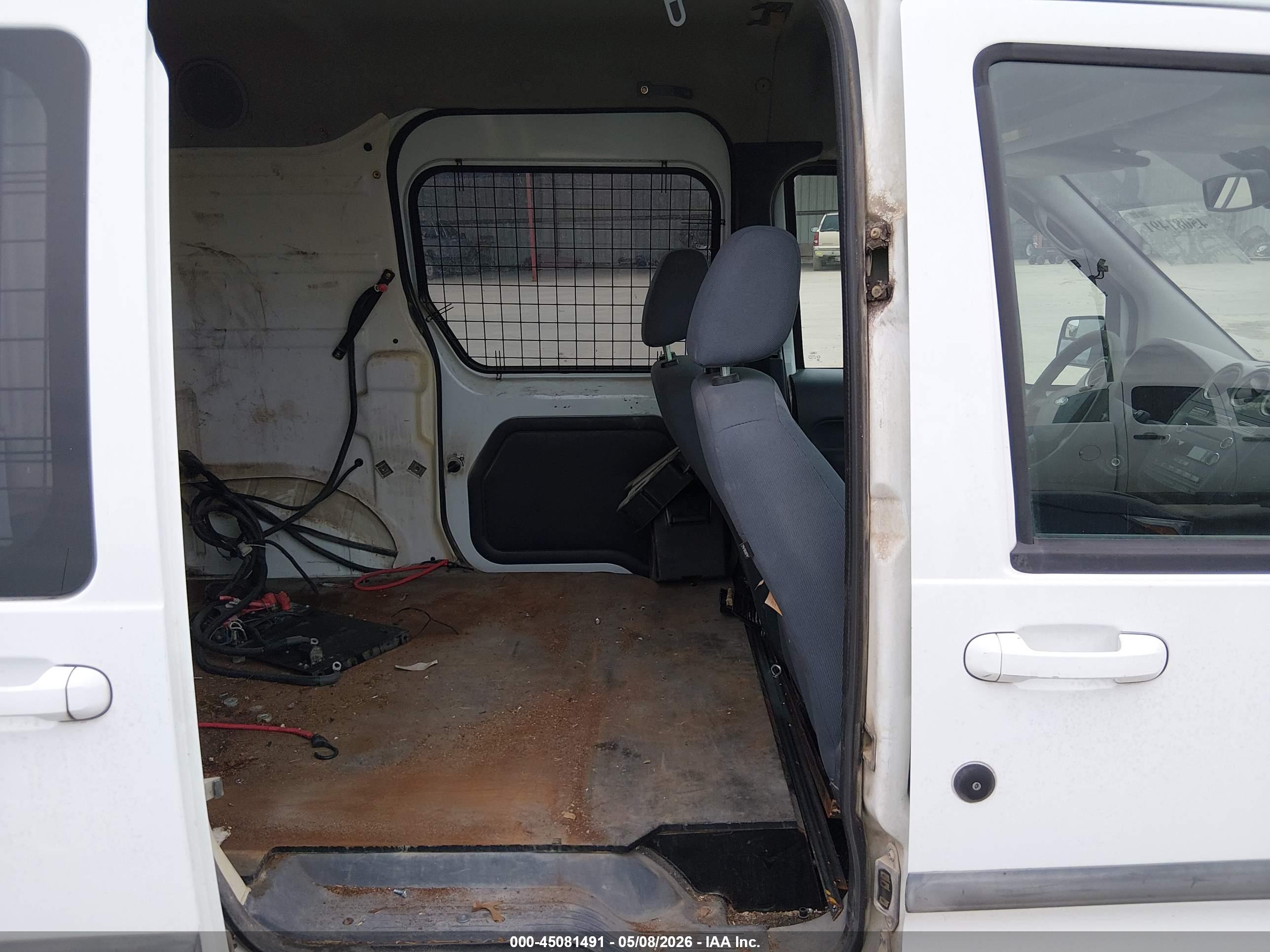 FORD TRANSIT image 8
