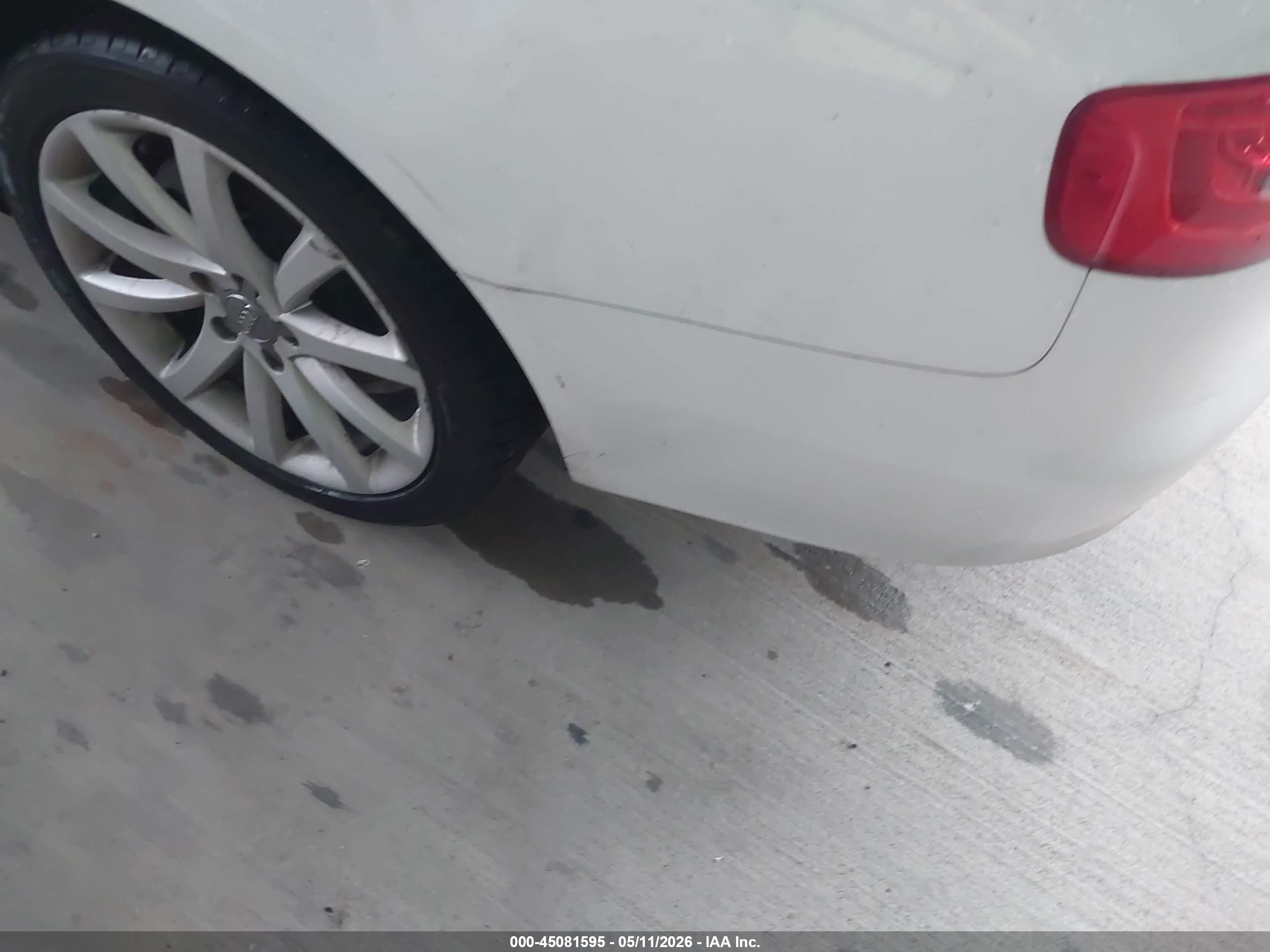 AUDI A4 image 6