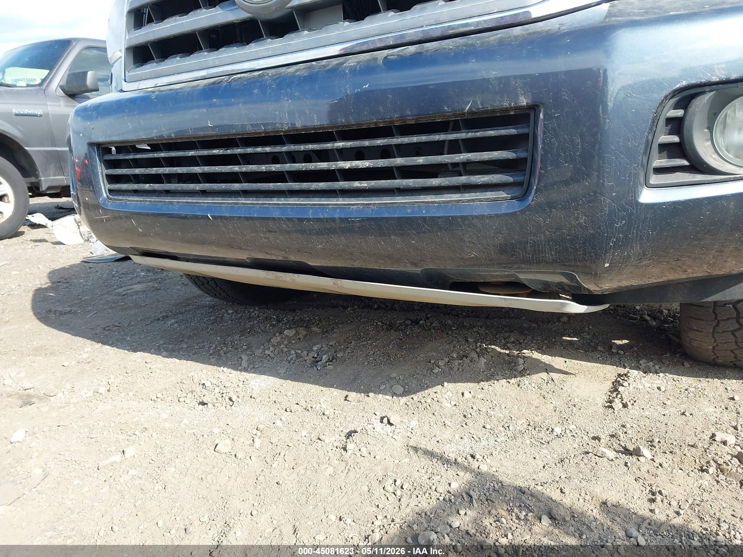 TOYOTA SEQUOIA image 6